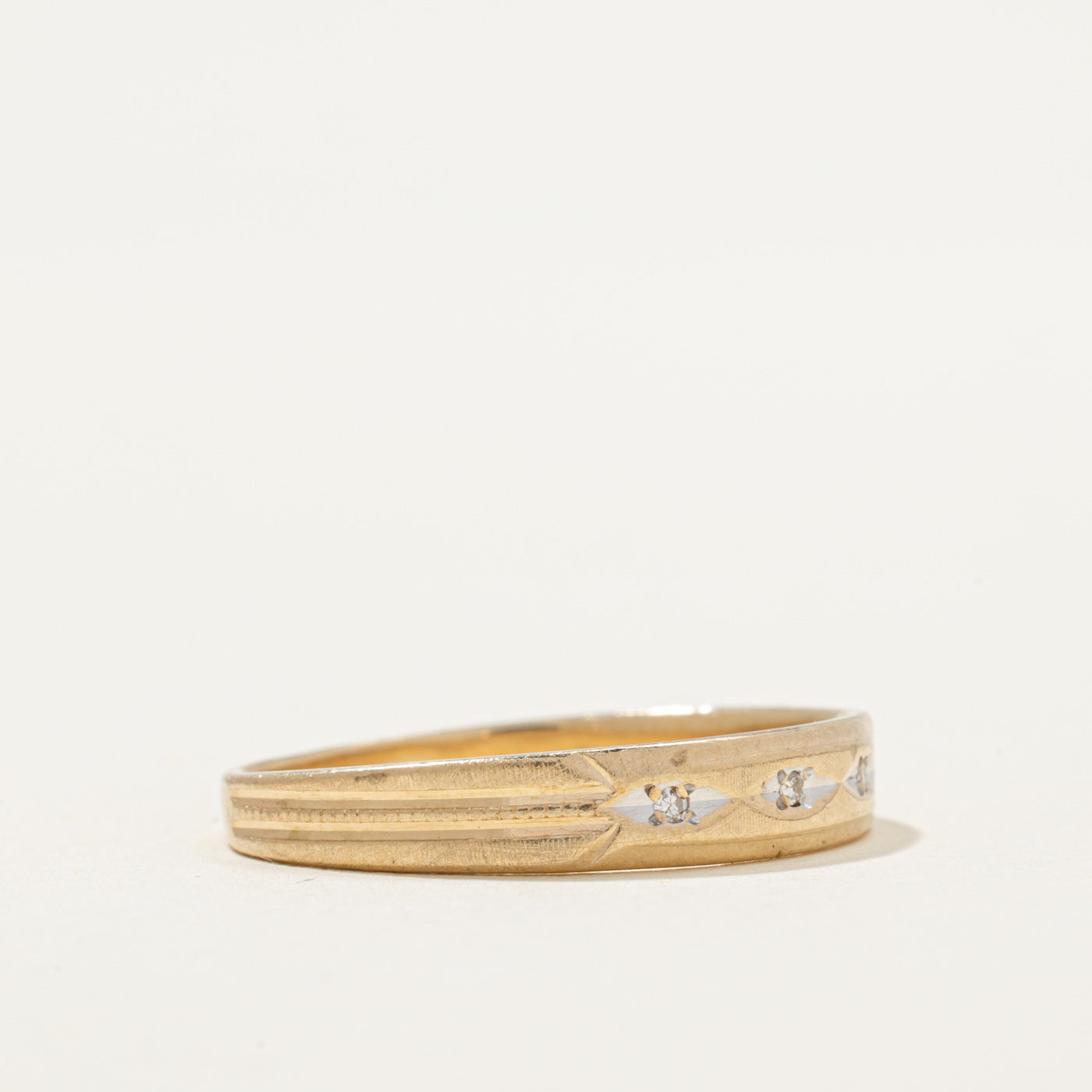 Star Set Diamond Grooved Band | 0.02ctw | SZ 8.5