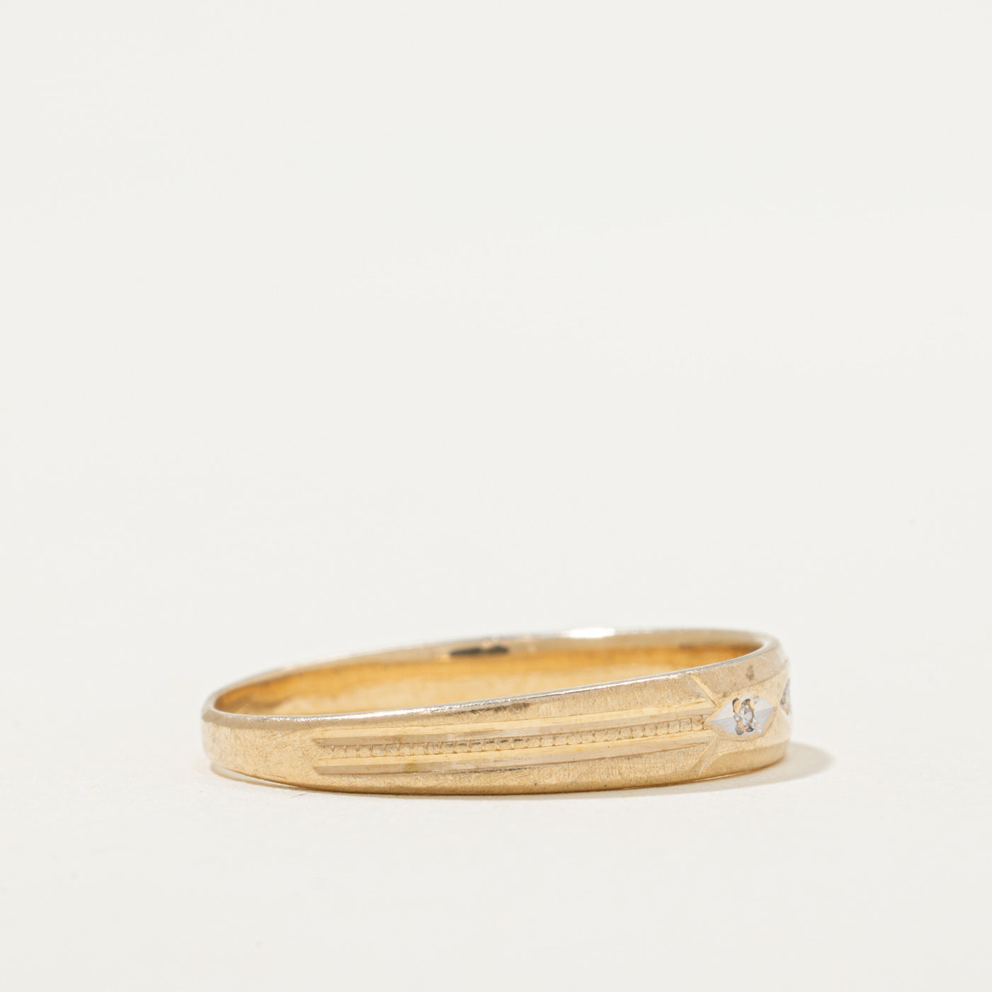 Star Set Diamond Grooved Band | 0.02ctw | SZ 8.5