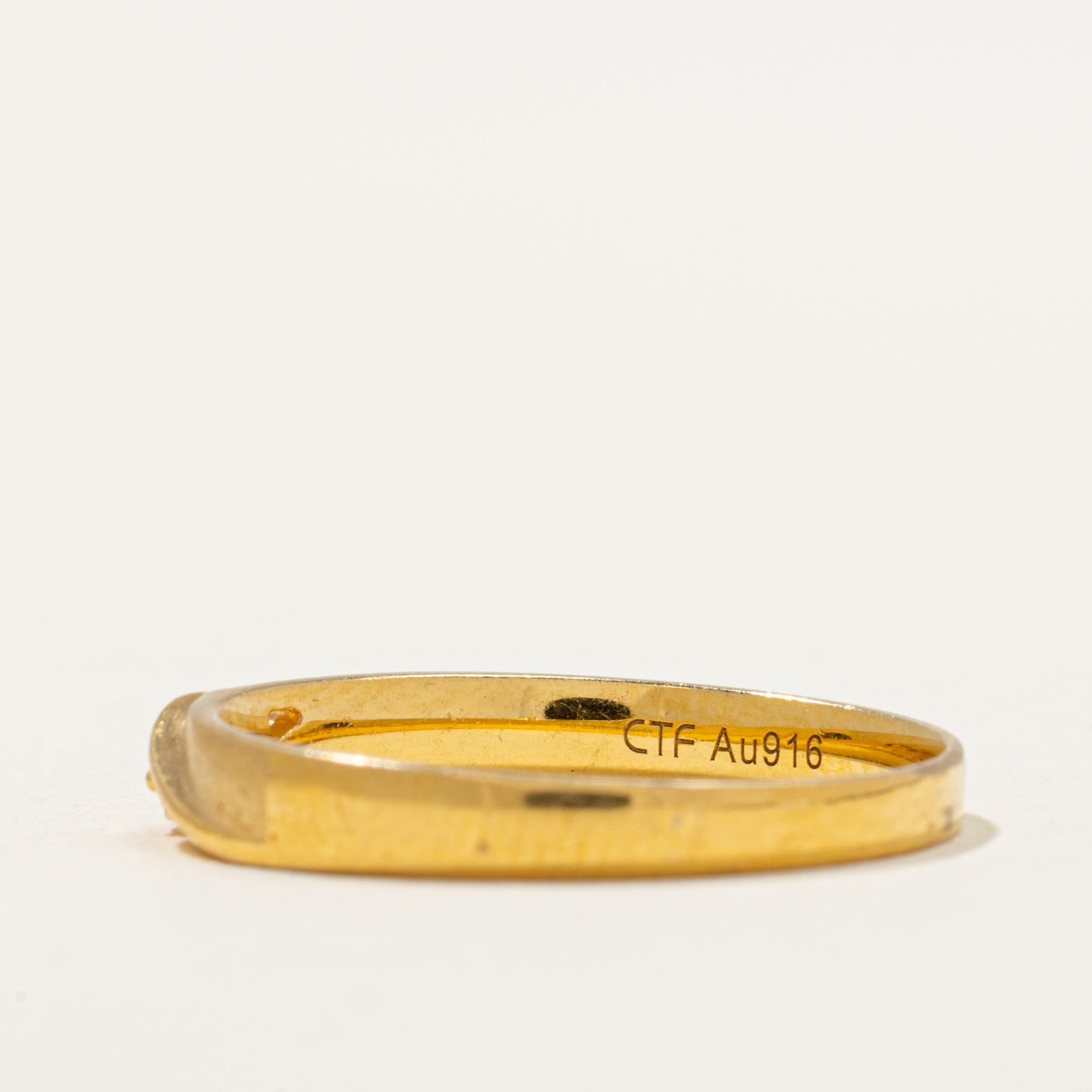 Single Diamond Band Ring | 0.03ctw | SZ 7