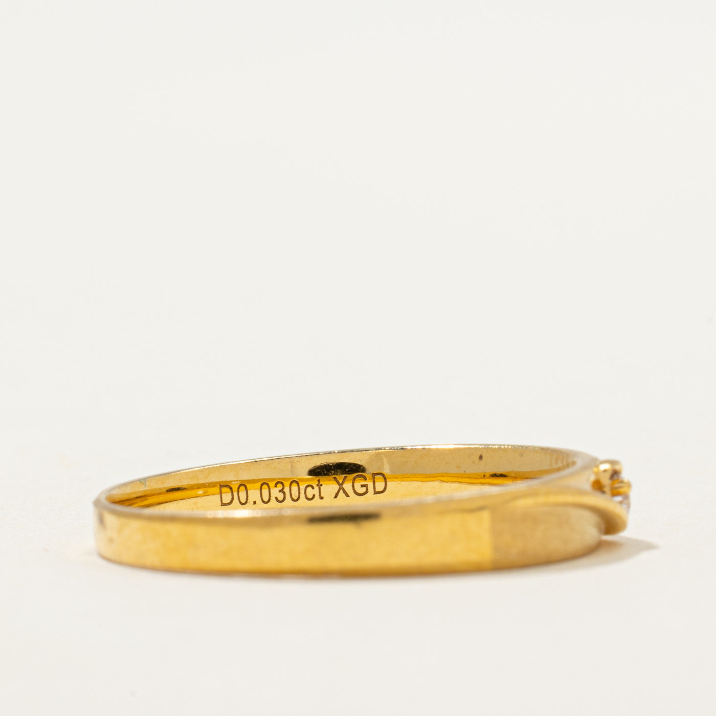 Single Diamond Band Ring | 0.03ctw | SZ 7