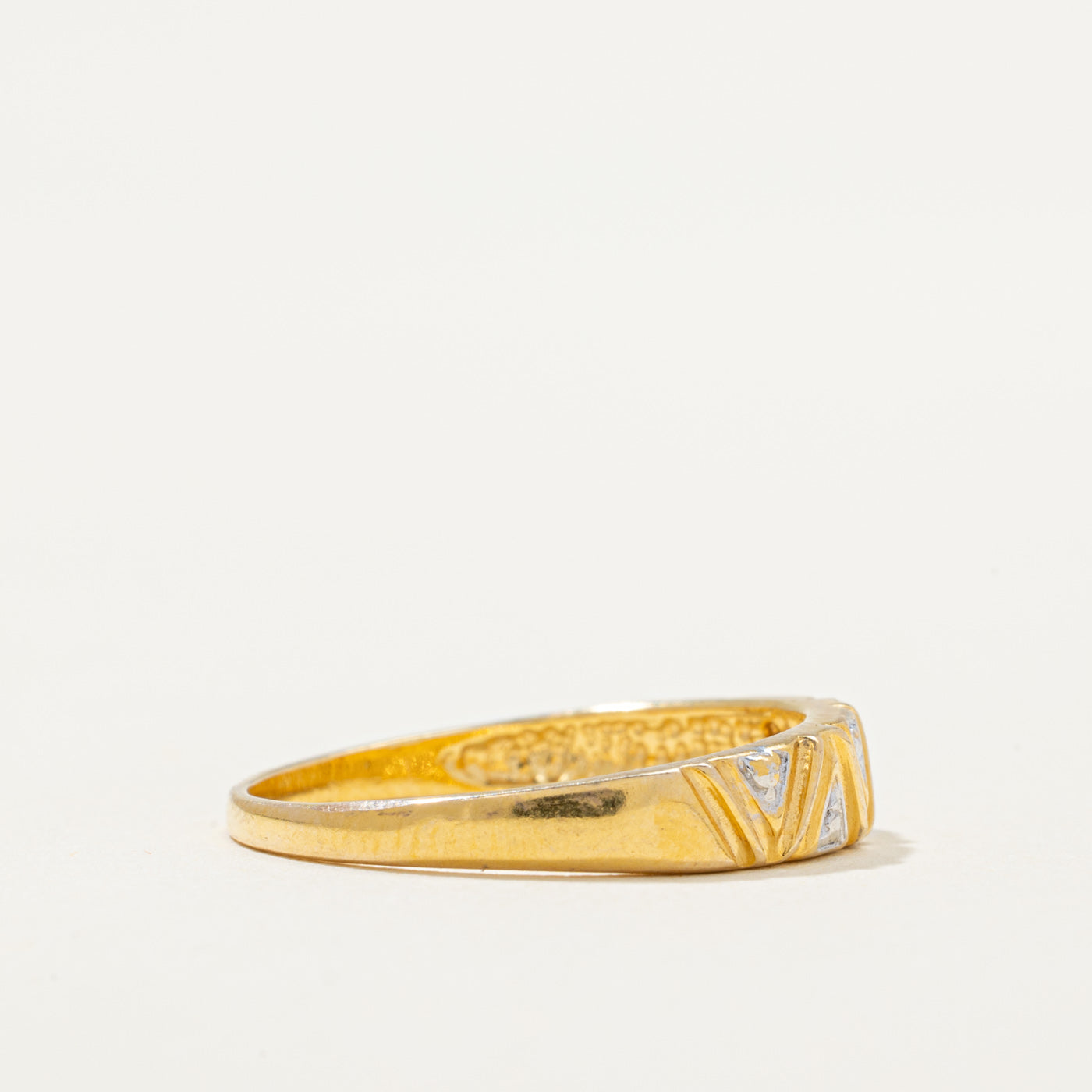 Diamond Triangle Patterned Ring | 0.01ct | SZ 6.25