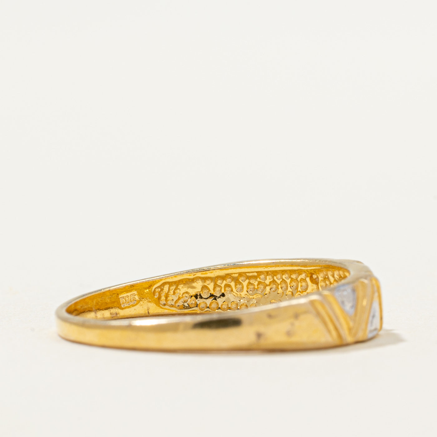 Diamond Triangle Patterned Ring | 0.01ct | SZ 6.25