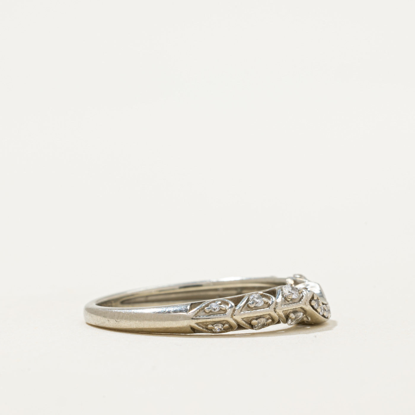 Diamond Textured Contour Ring | 0.12ctw | SZ 5