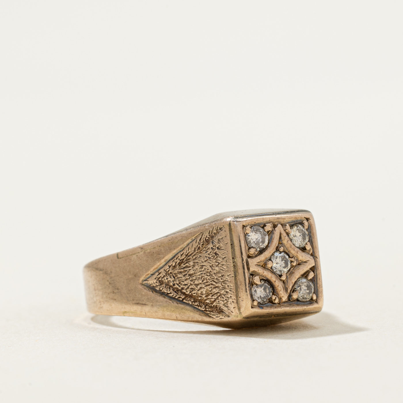 Diamond Cluster Textured Ring | 0.10ctw | SZ 6