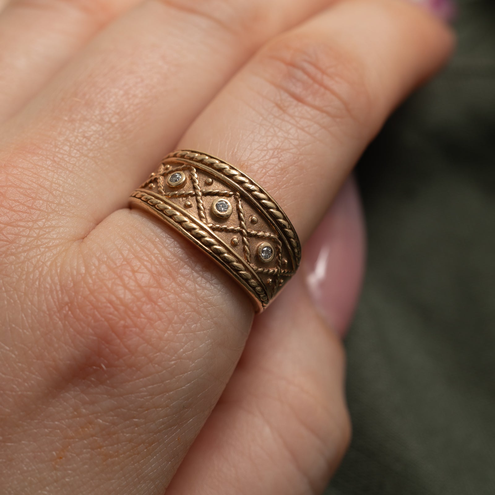 Diamond Rope Texture Patterned Band | 0.05ctw | SZ 9