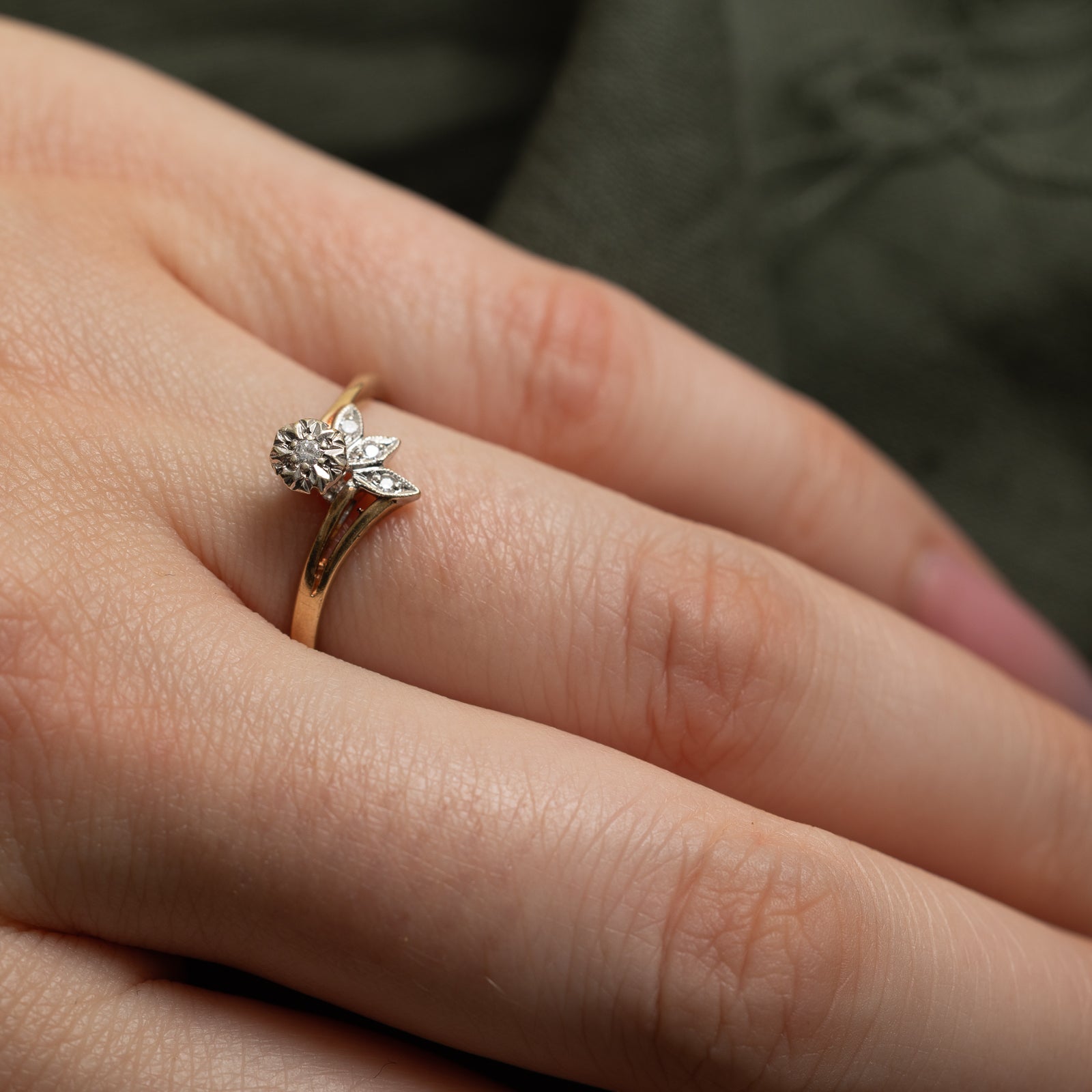 Bague contour florale en diamant | 0,05 ct | Taille 7,5