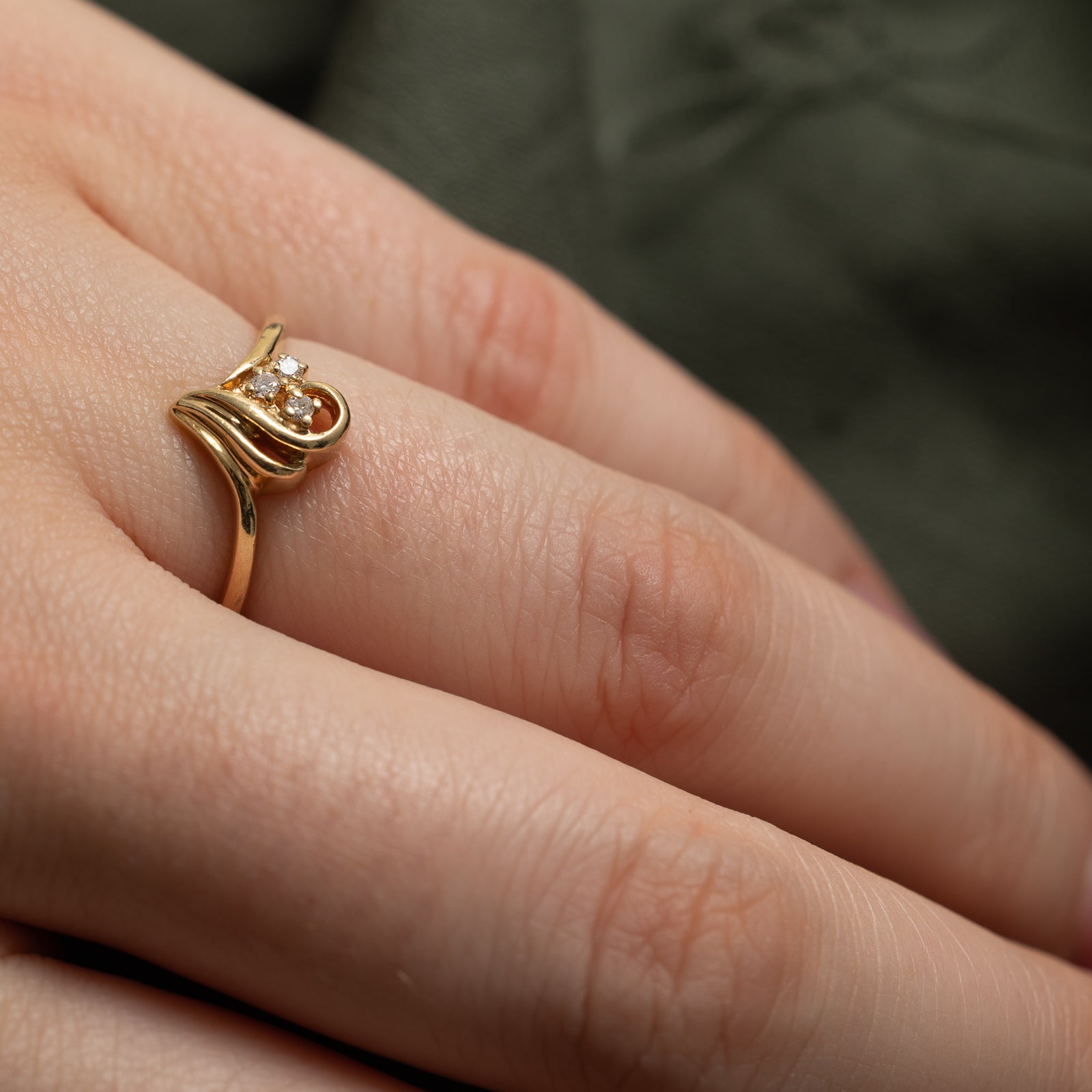 Diamond Abstract Design Ring | 0.03ctw | SZ 6.25