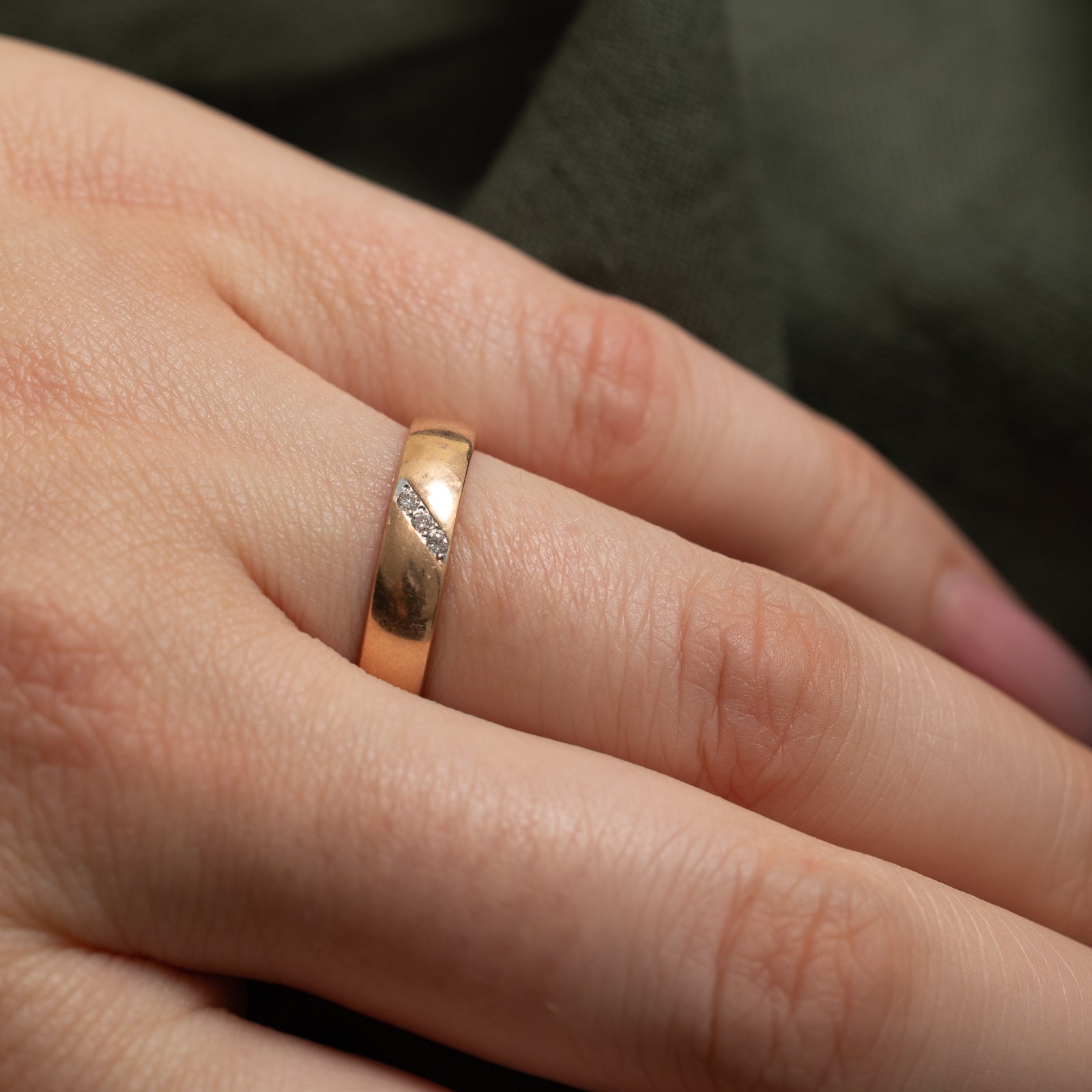 Diagonal Set Diamond Band | 0.03ctw | SZ 7.5