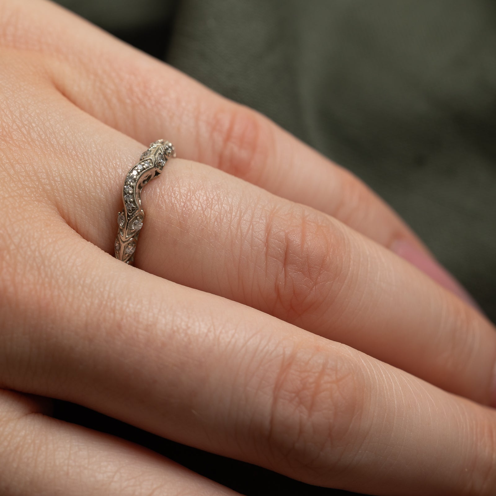 Diamond Textured Contour Ring | 0.12ctw | SZ 5