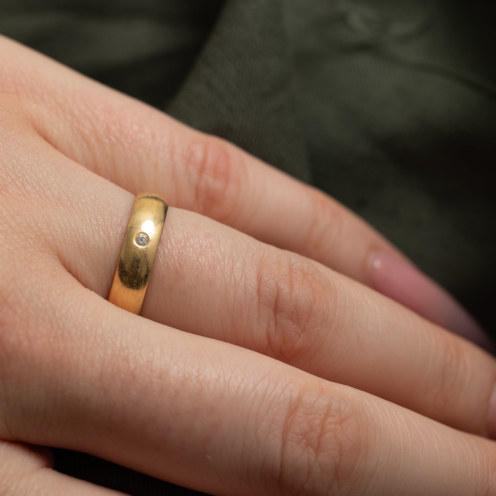 Flush Diamond Band | 0.02ct | SZ 6