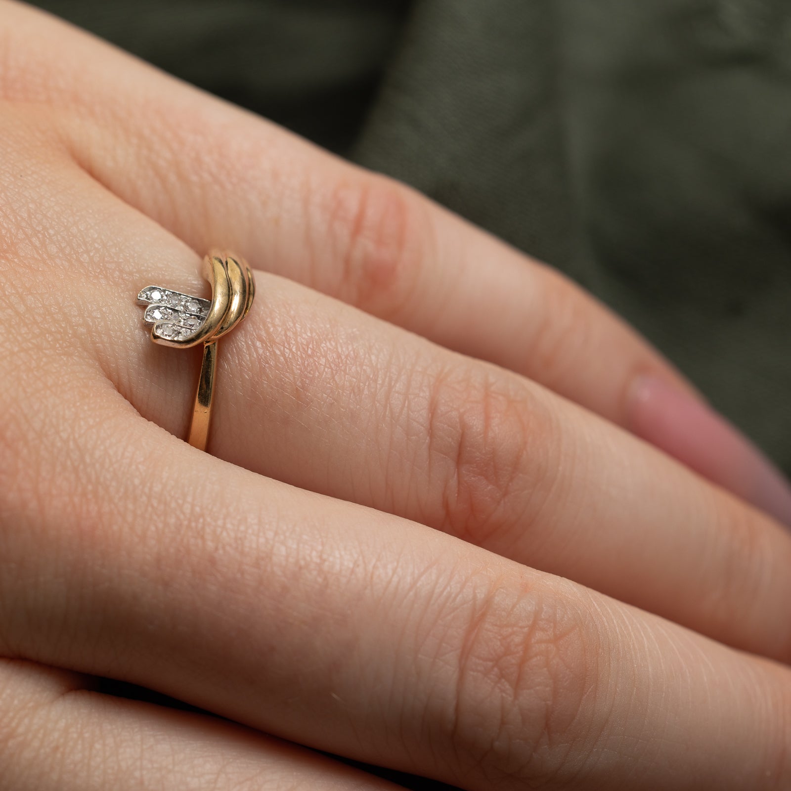 Diamond Cross Over Ring | 0.06ctw | SZ 5.75