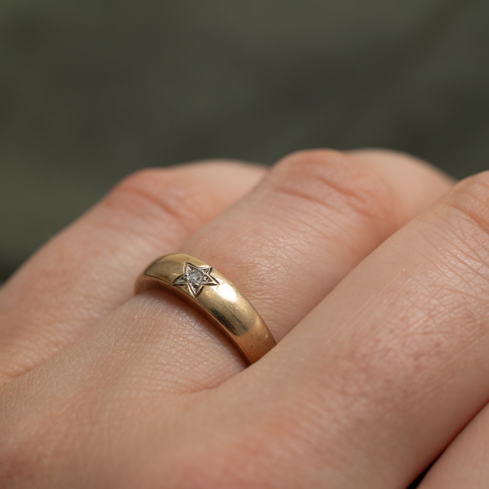 Star Set Diamond Band | 0.02ct | SZ 4.25