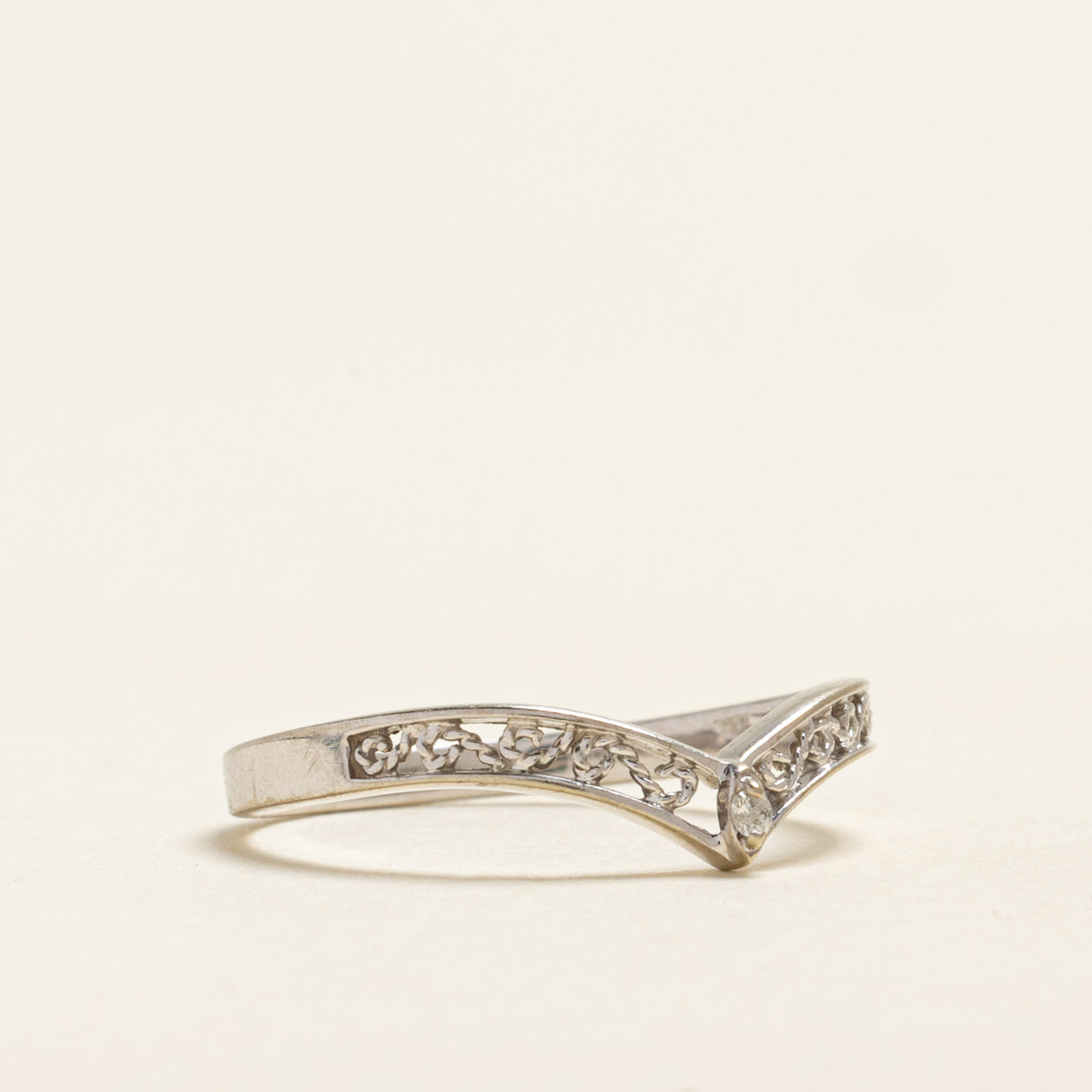 Diamond Openwork Chevron Ring | 0.01ct | SZ 6.25