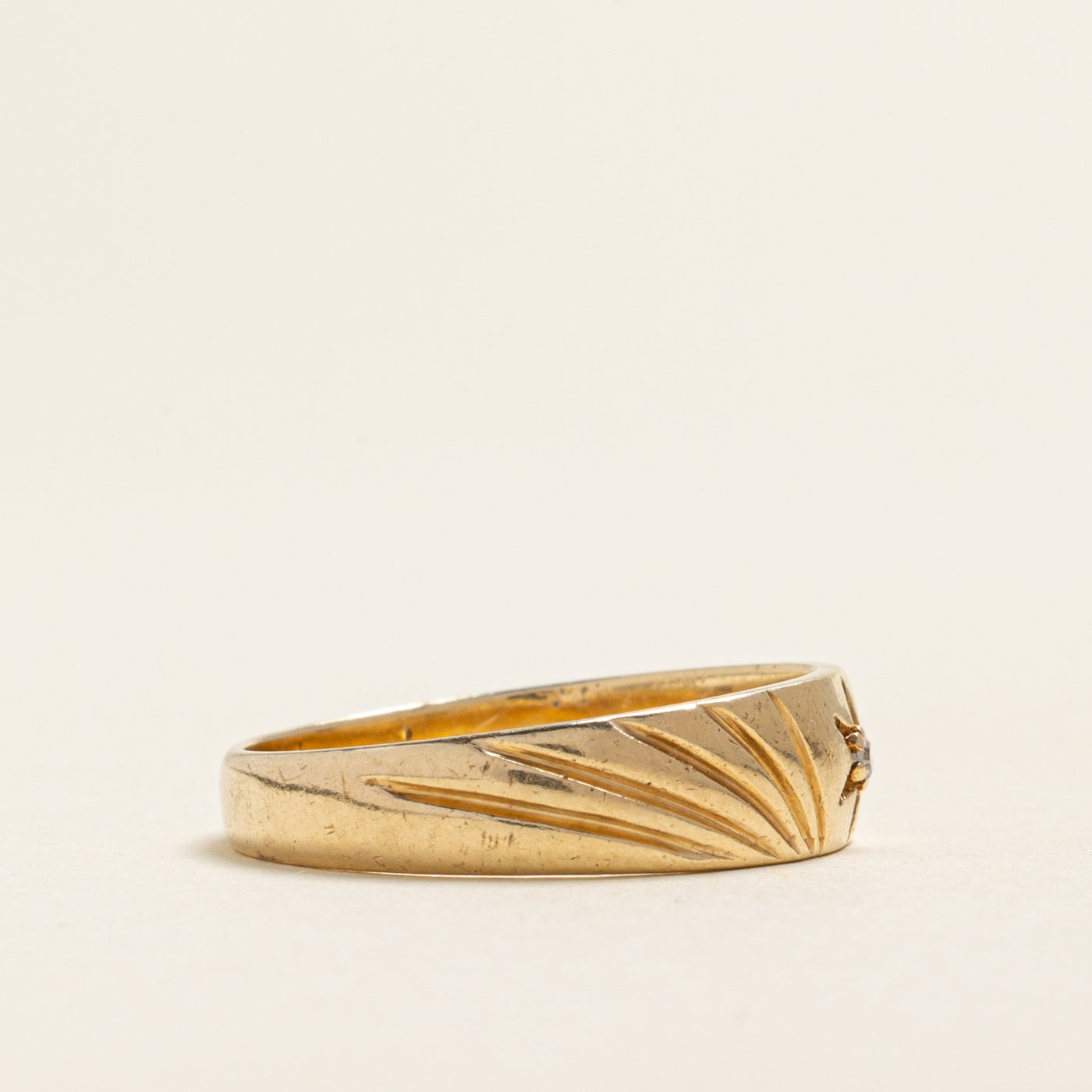 Star Set Diamond Grooved Band | 0.01ct | SZ 10.25