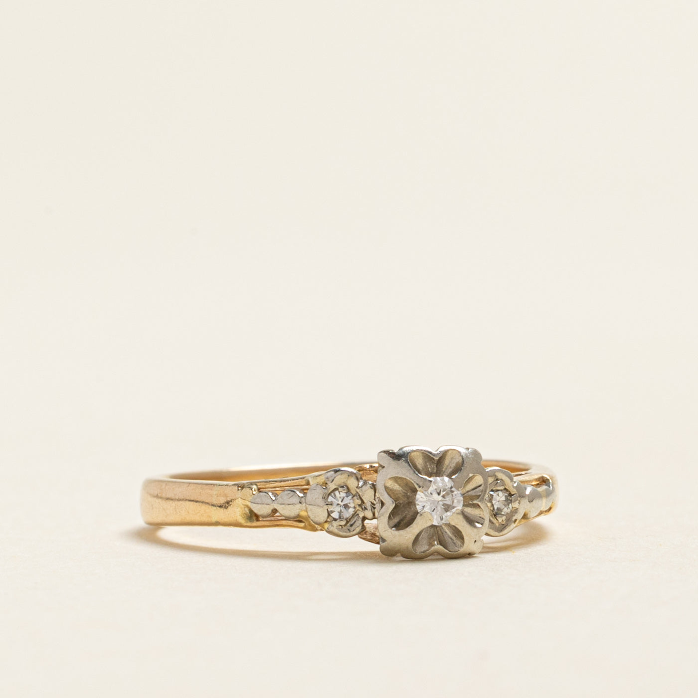 Illusion Set Diamond Ring | 0.05ctw | SZ 6.75