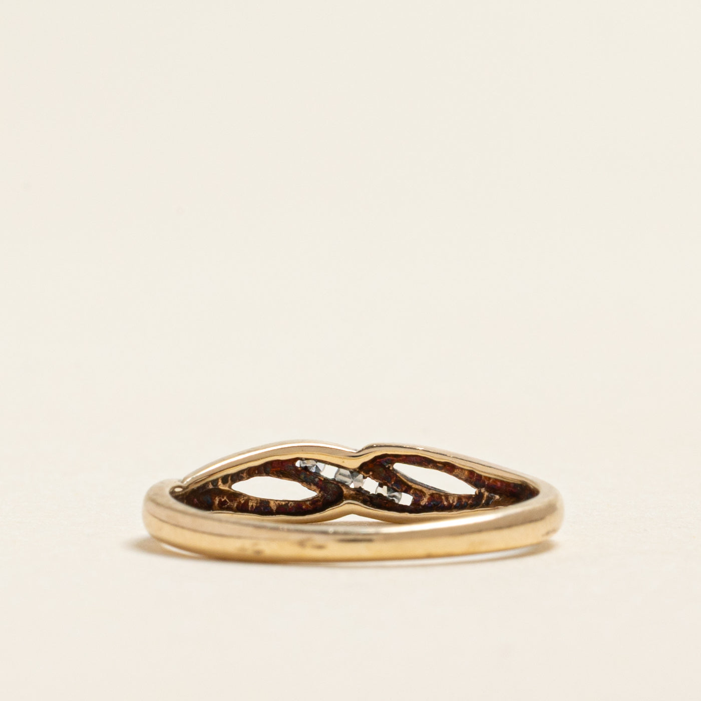 Bague croisée en diamant diagonal | 0,03 ct | Taille 4,75