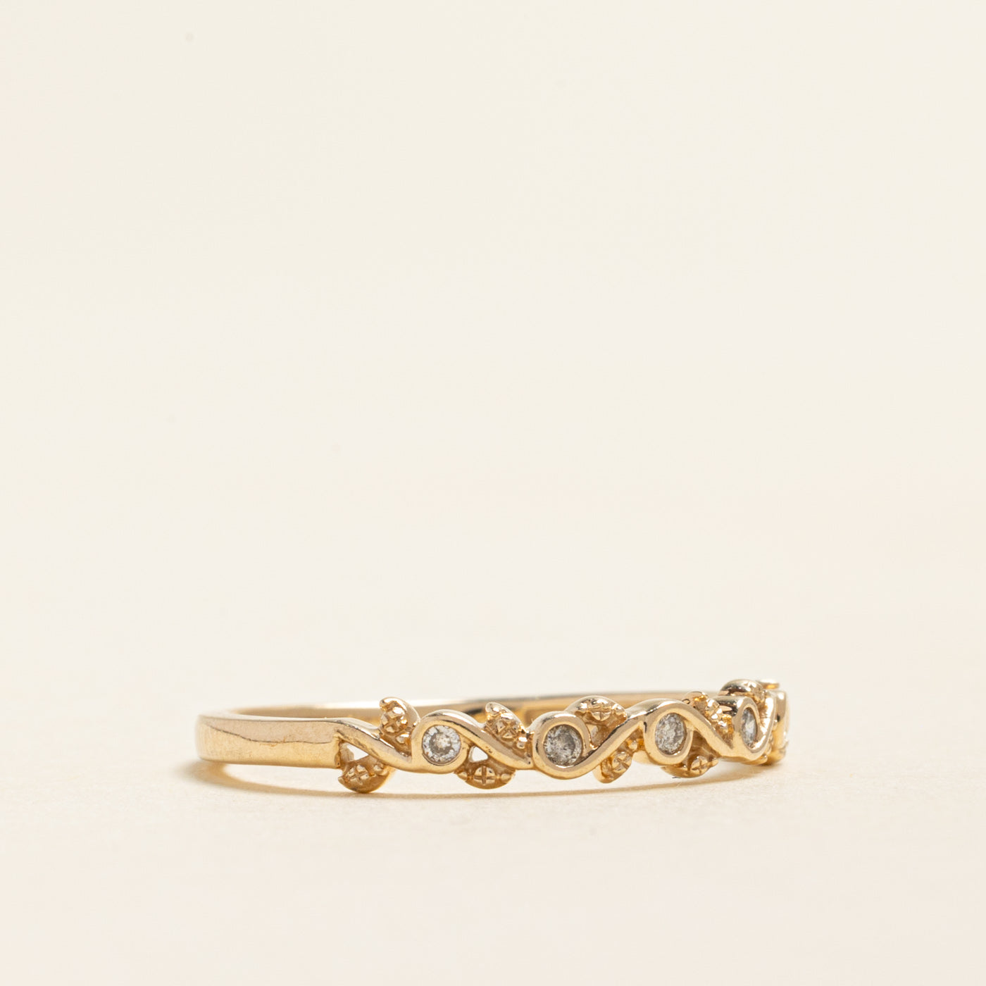Yellow Gold Semi Eternity Diamond Vine Band | 0.05ctw | SZ 7