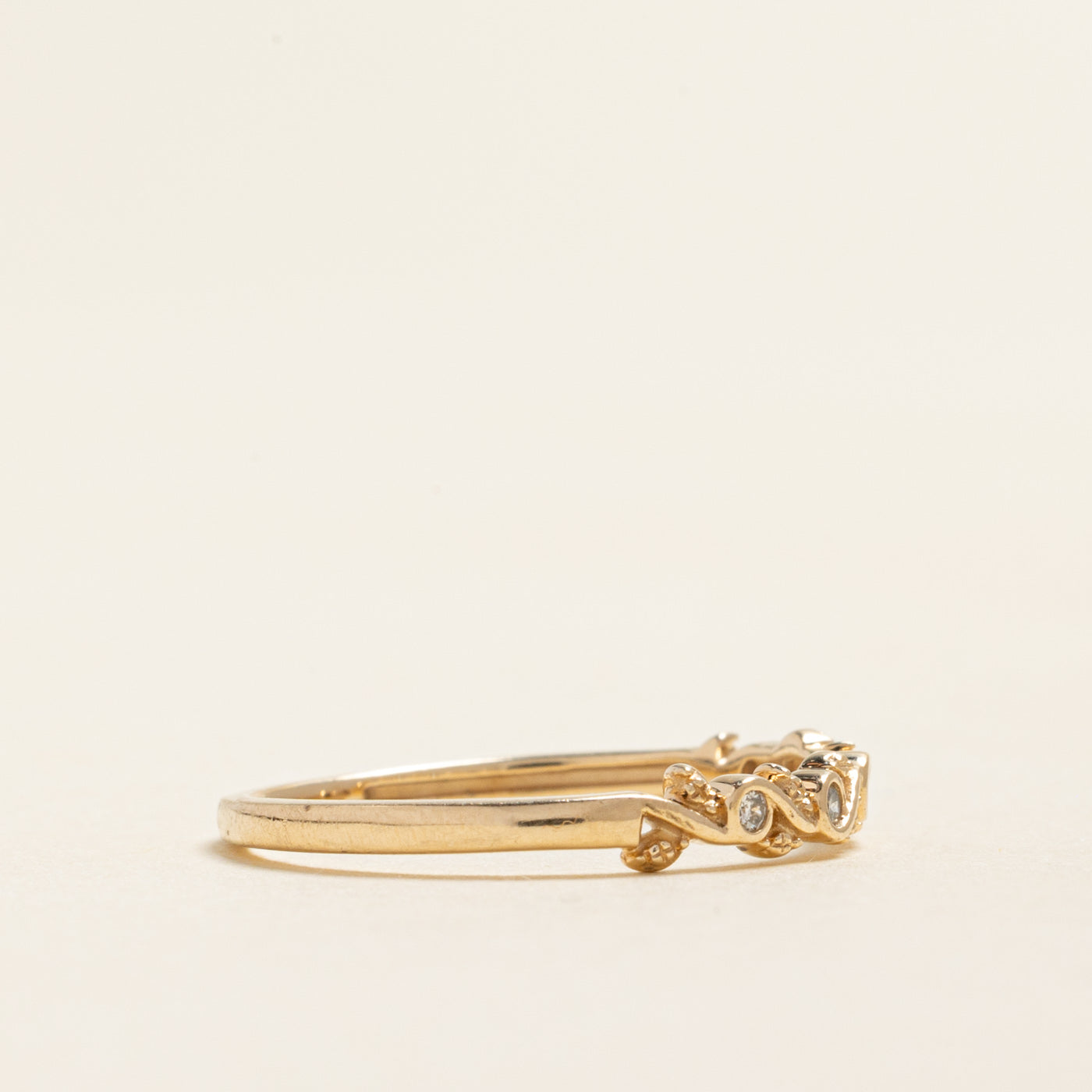 Yellow Gold Semi Eternity Diamond Vine Band | 0.05ctw | SZ 7