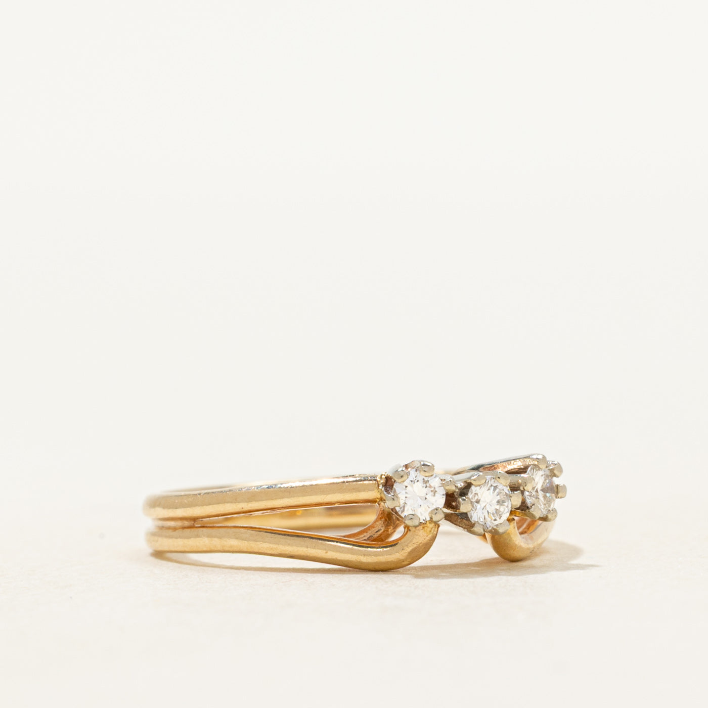 Three Stone Diamond Contour Ring | SZ 4.25