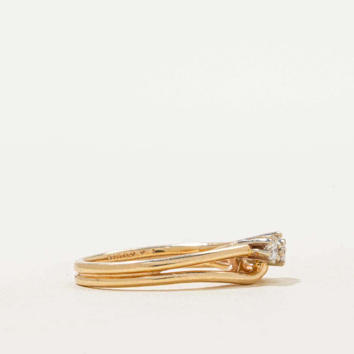 Three Stone Diamond Contour Ring | SZ 4.25