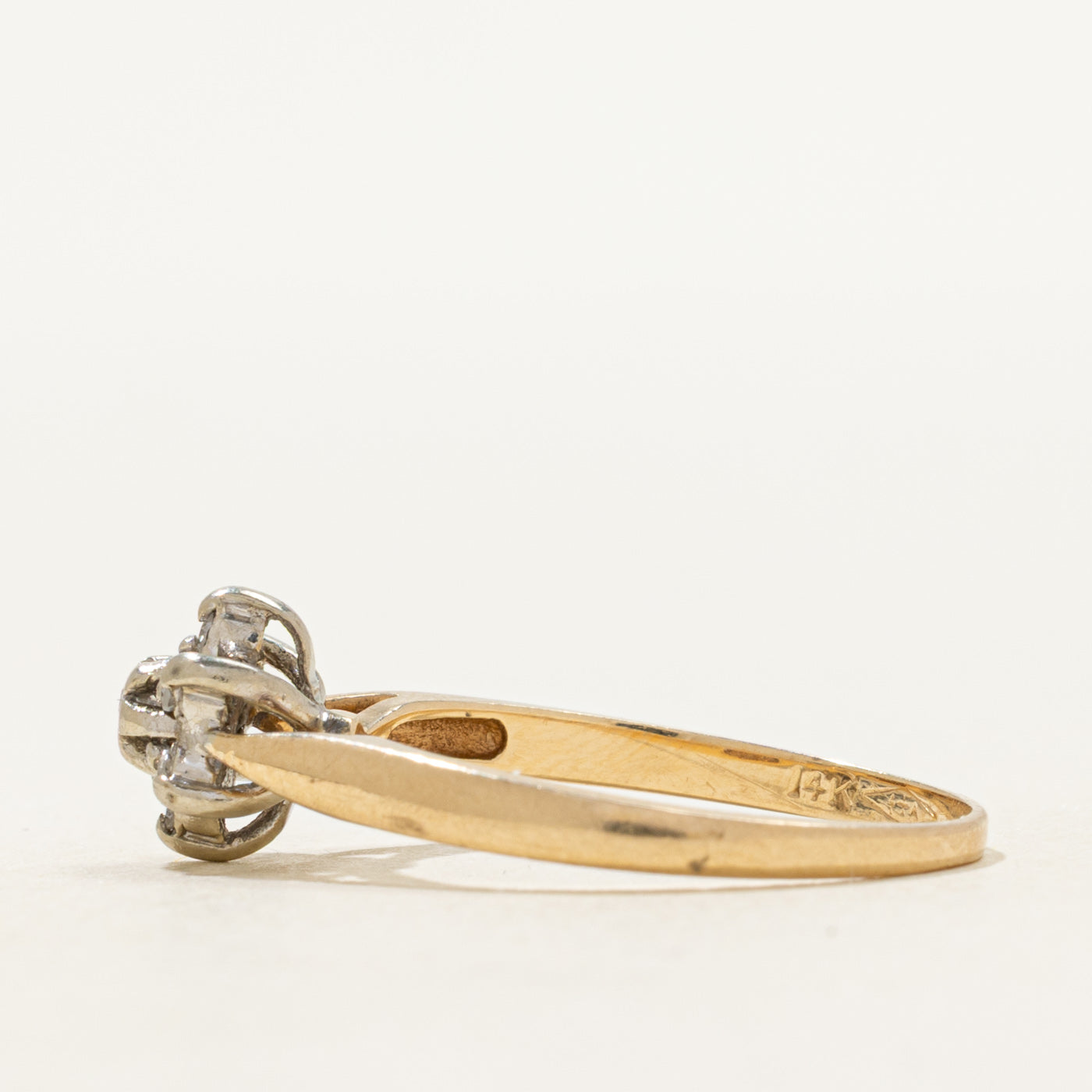 Yellow Gold Diamond Petal Ring | SZ 6.25