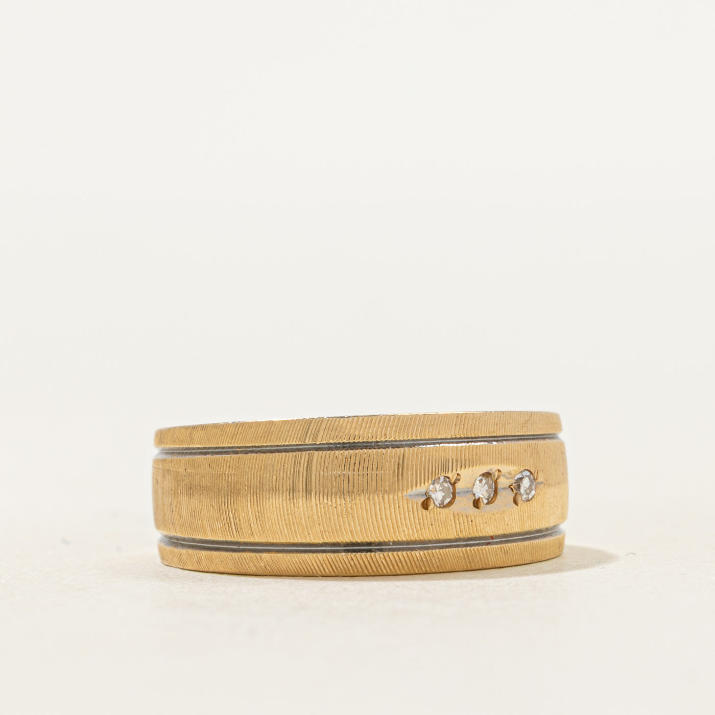 Three Stone Diamond Textured Band | SZ 4.75