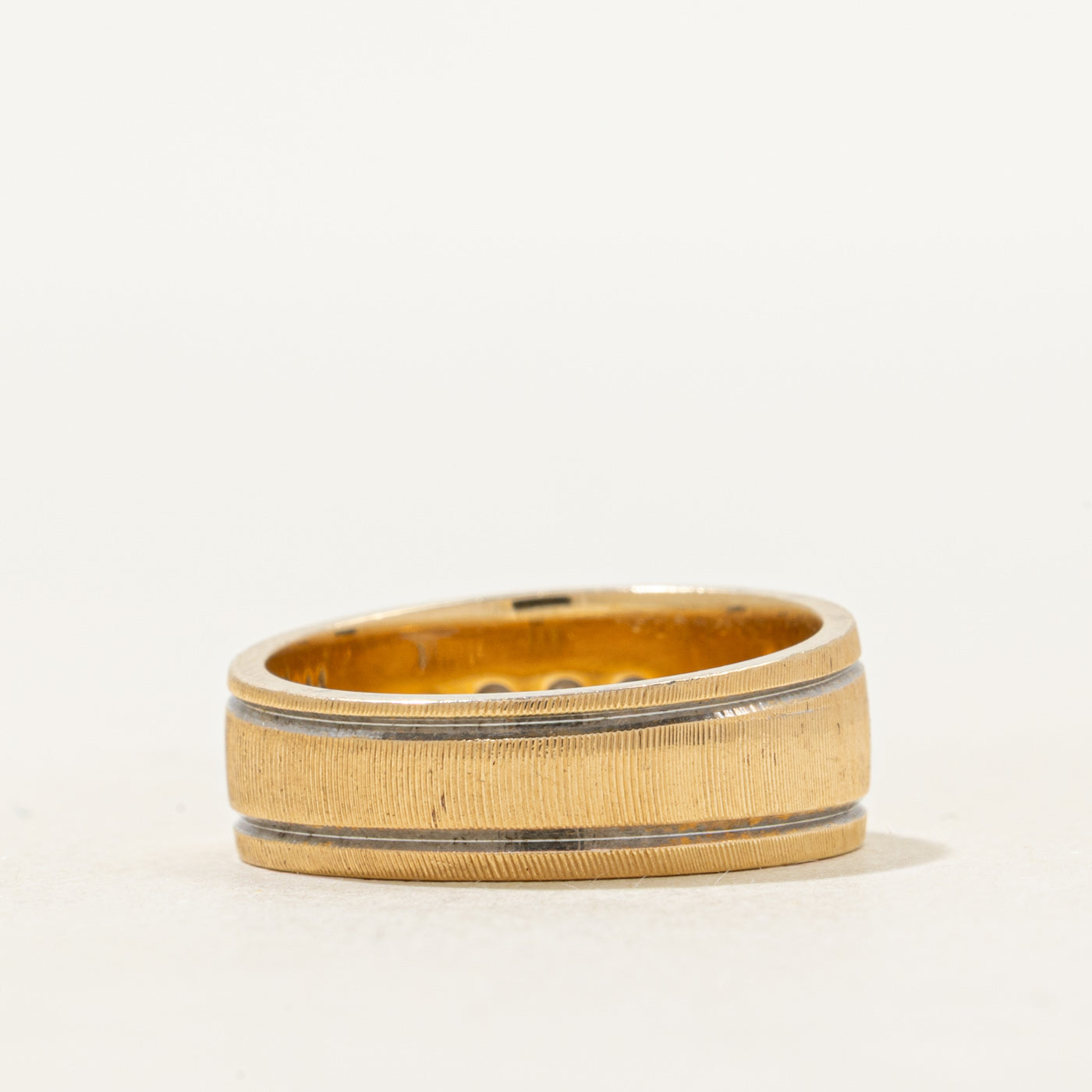 Three Stone Diamond Textured Band | SZ 4.75