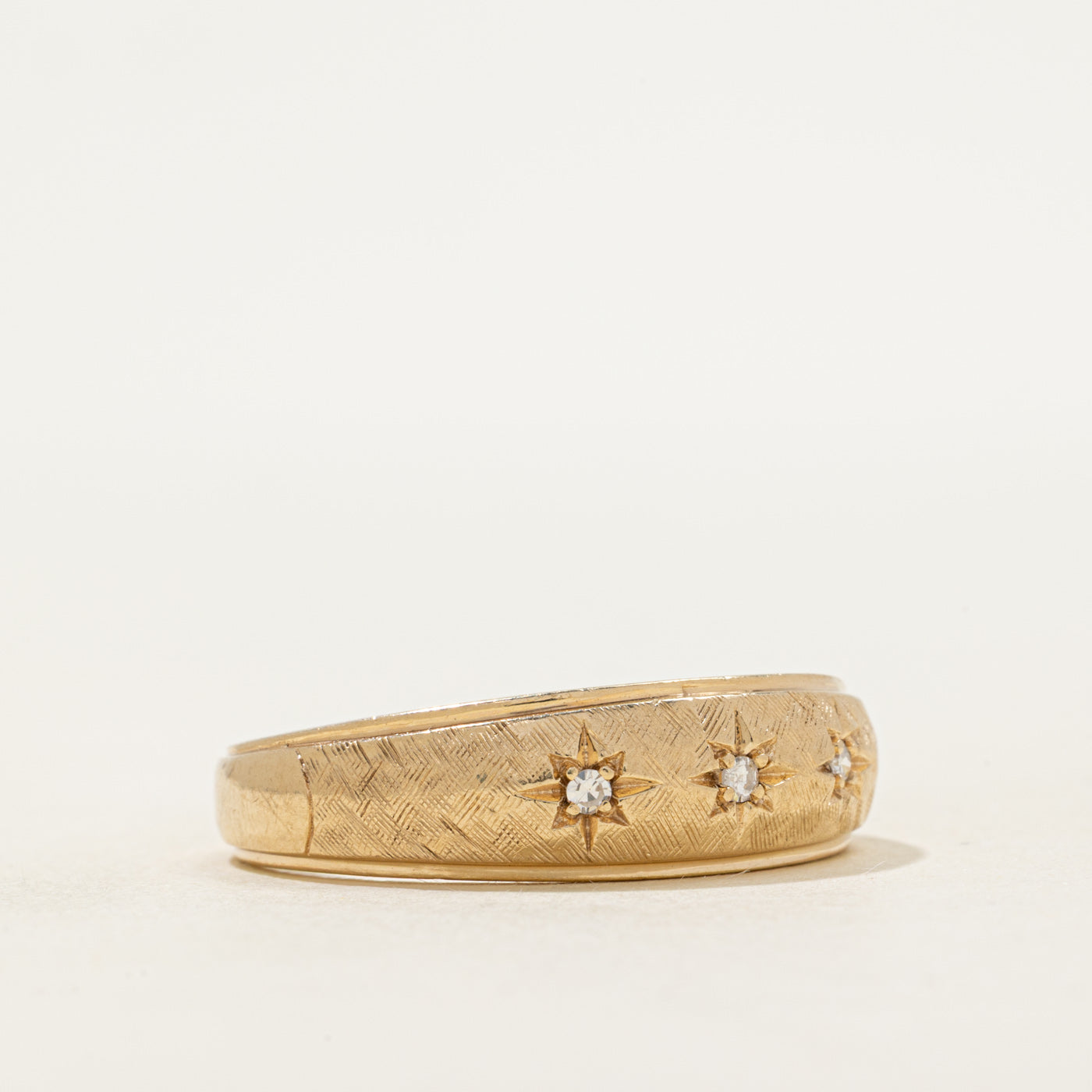 Star Set Three Stone Diamond Textured Band | SZ 12.5