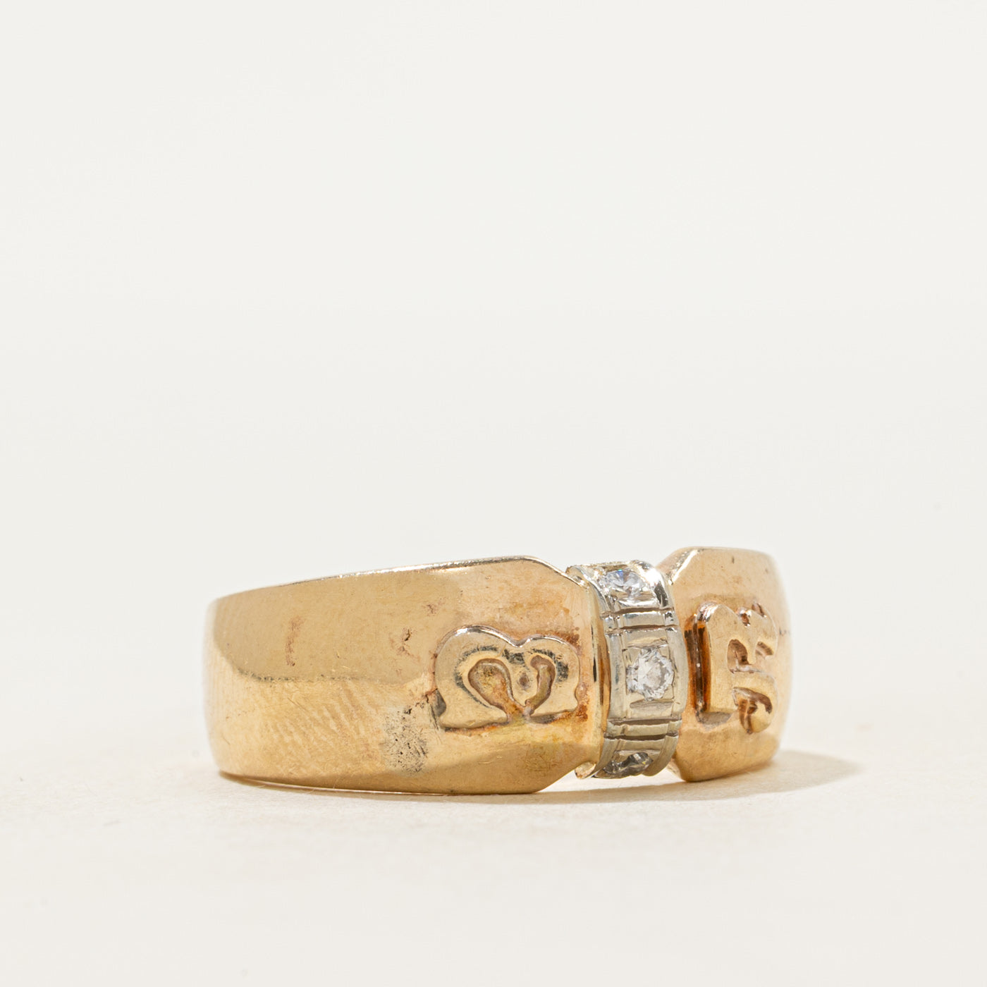 Diamond Column 'ER' Initial Ring | SZ 7.75