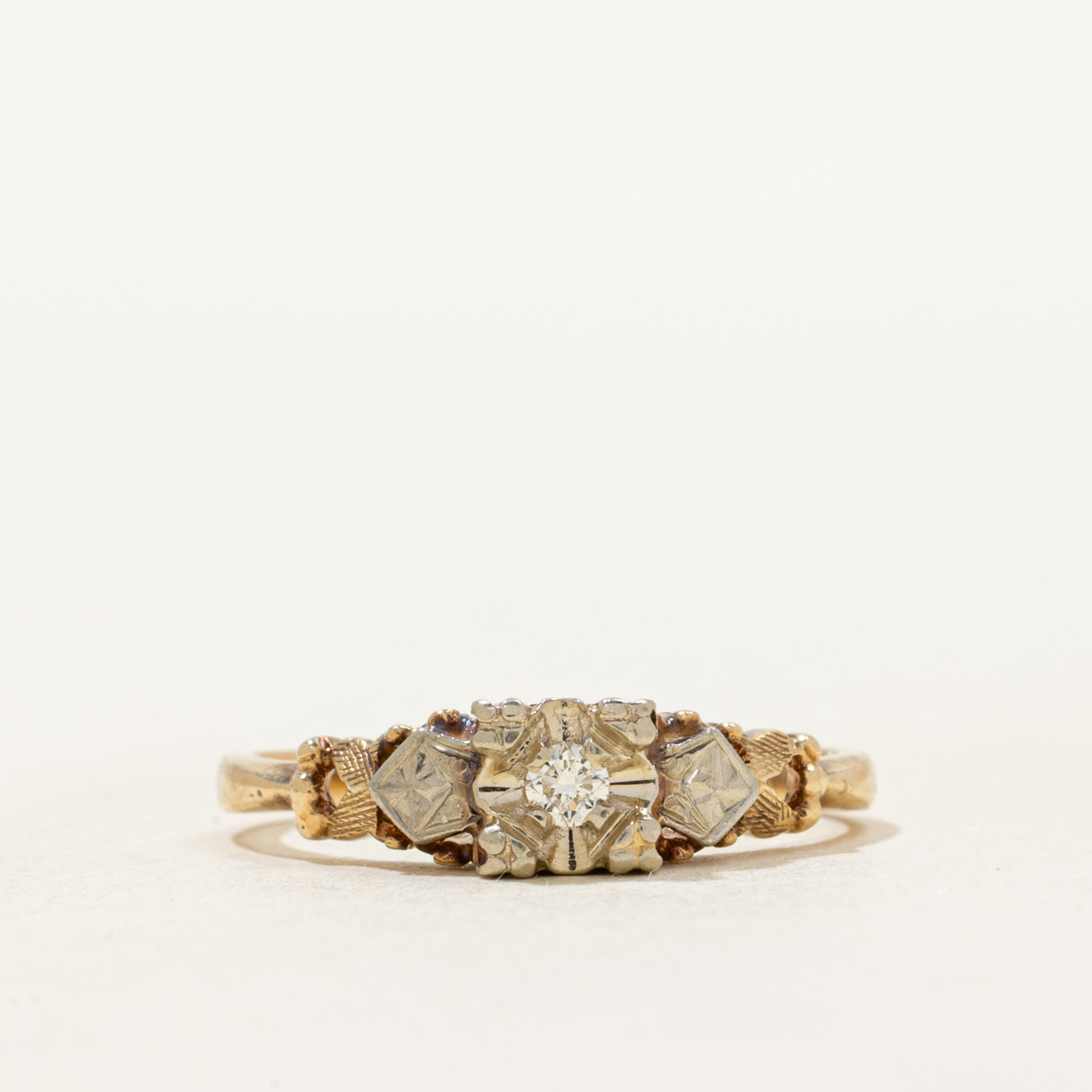 Illusion Set Diamond Engraved Ring | SZ 6.25