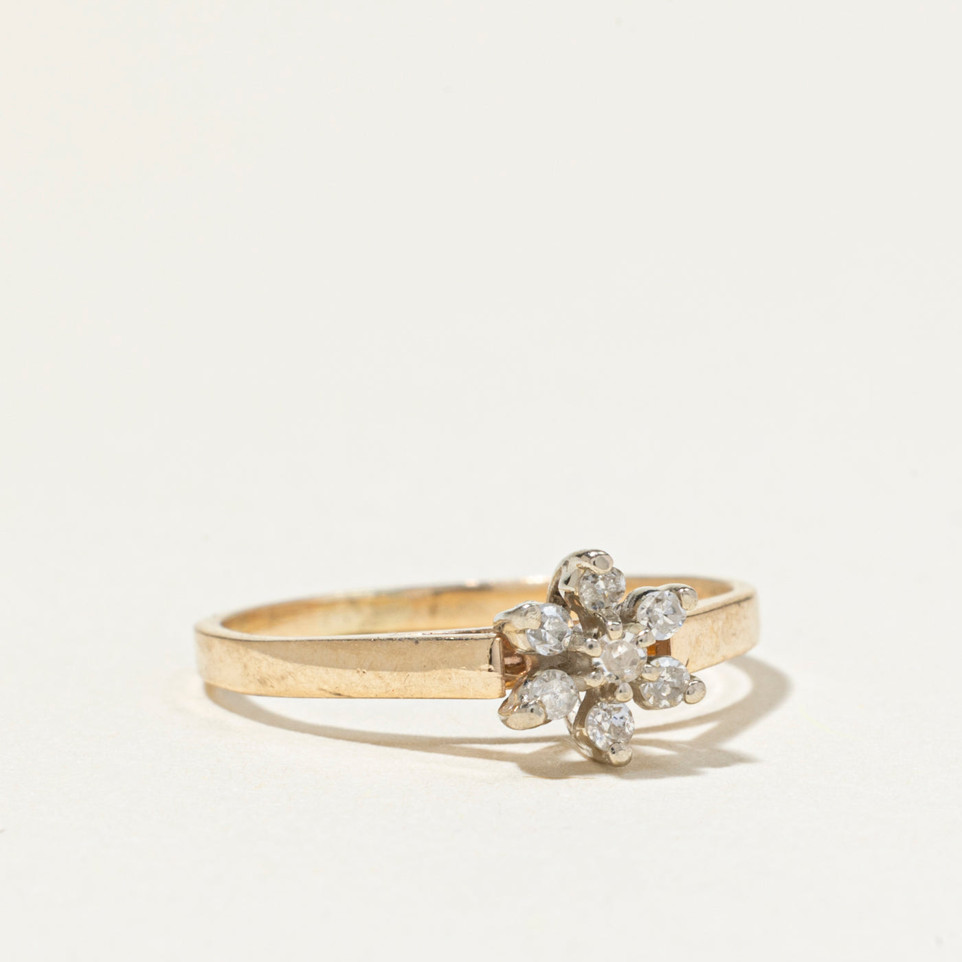 Diamond Petal Cluster Ring | SZ 3.75