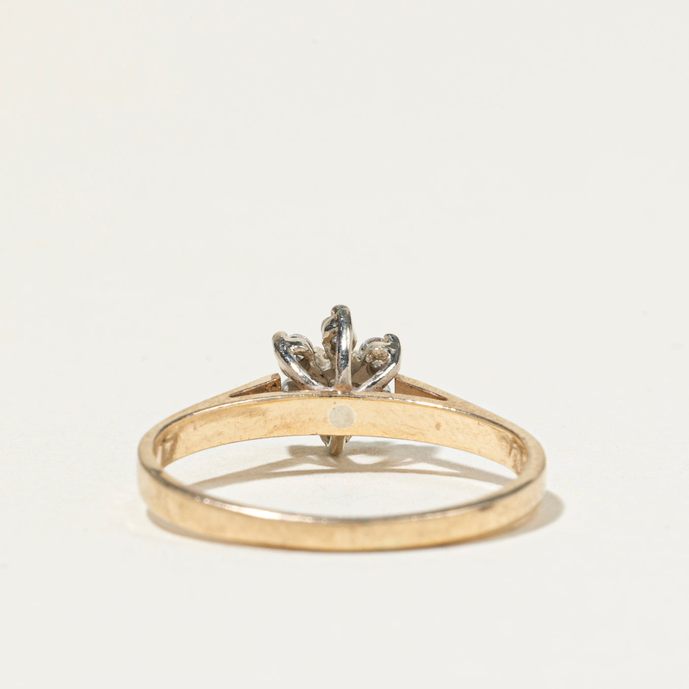 Diamond Petal Cluster Ring | SZ 3.75