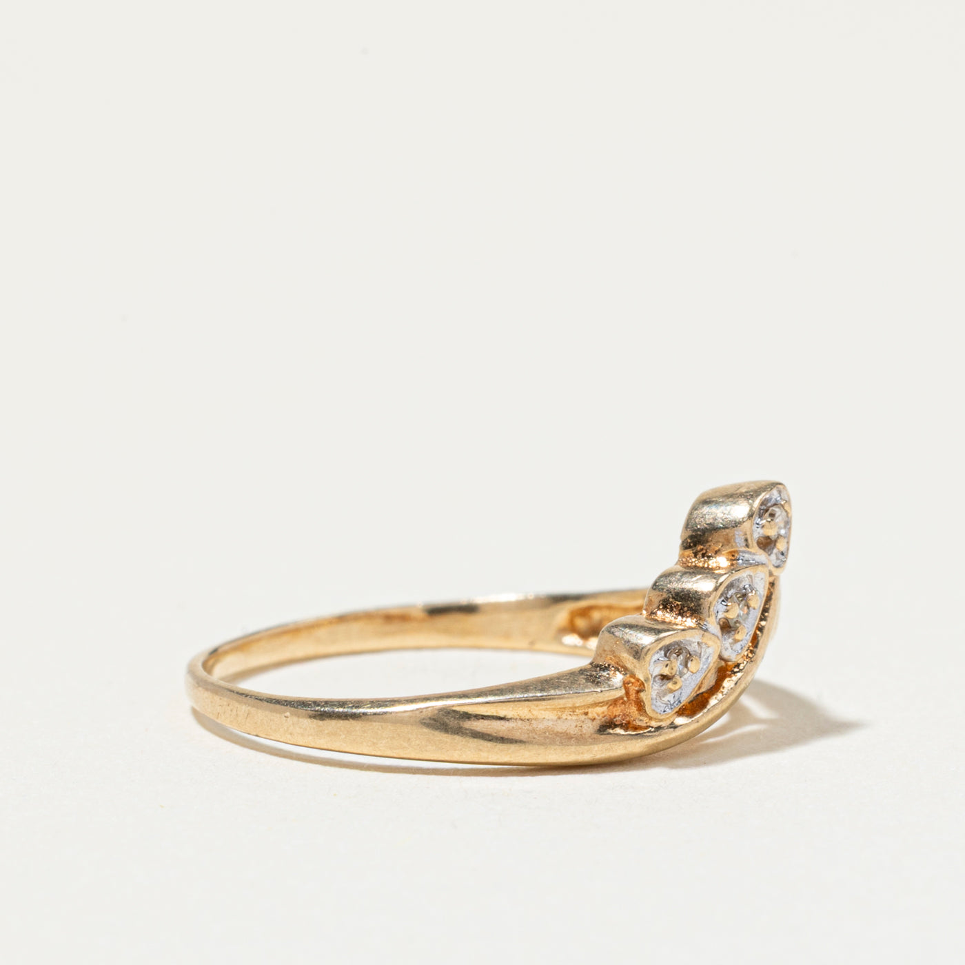 Diamond Hearts Chevron Ring | SZ 5