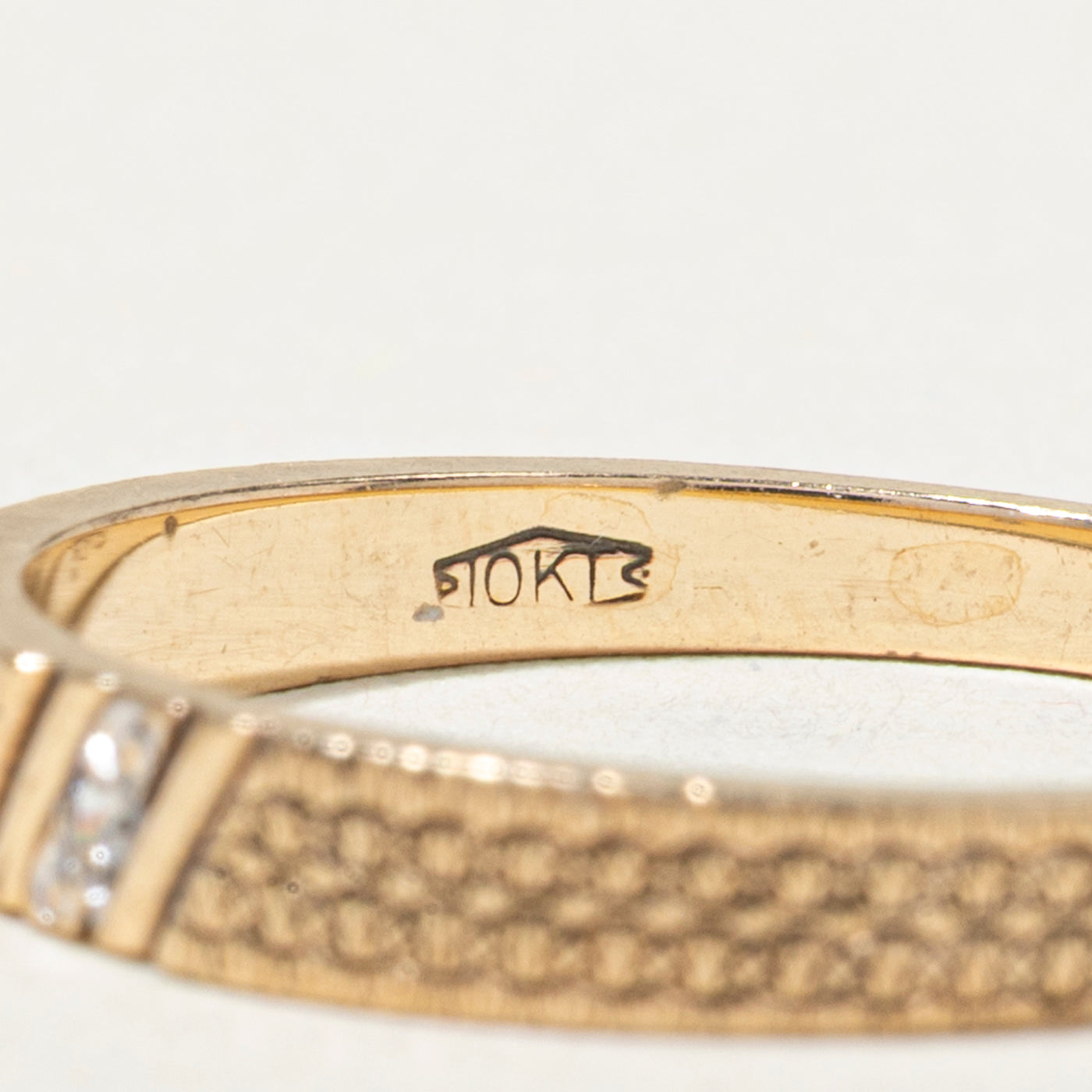 Diamond Pattern Engraved Band | 2.5mm | SZ 6.5