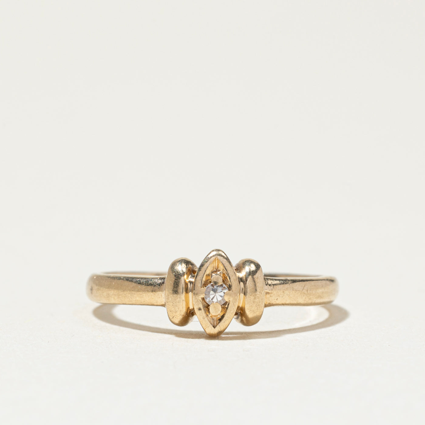 Diamond Grooved Petite Ring | SZ 3