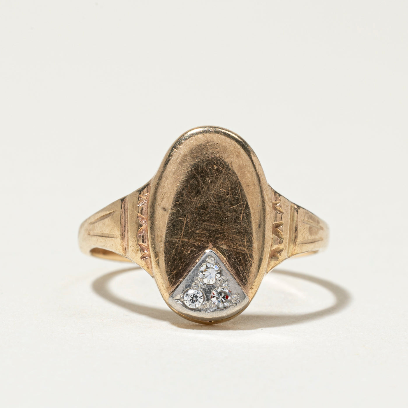 Diamond Oval Signet Ring | SZ 4.75