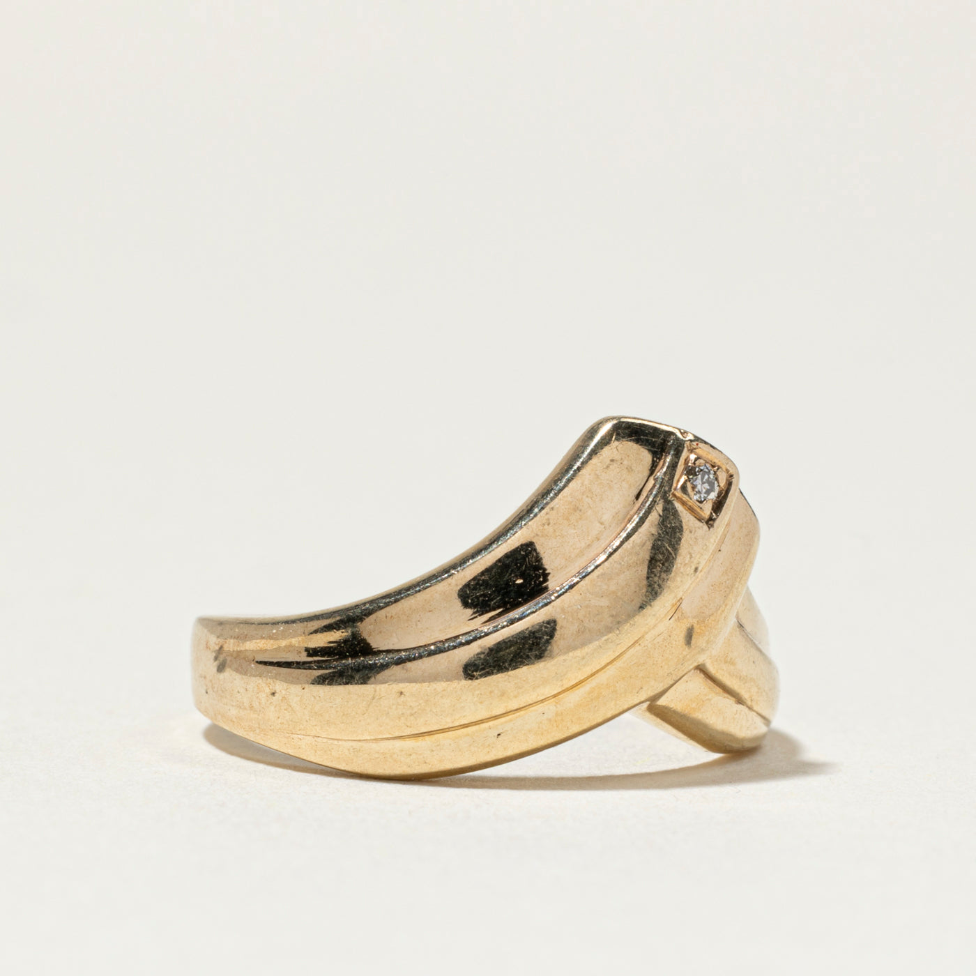 Diamond Chunky Grooved Chevron Ring | SZ 5