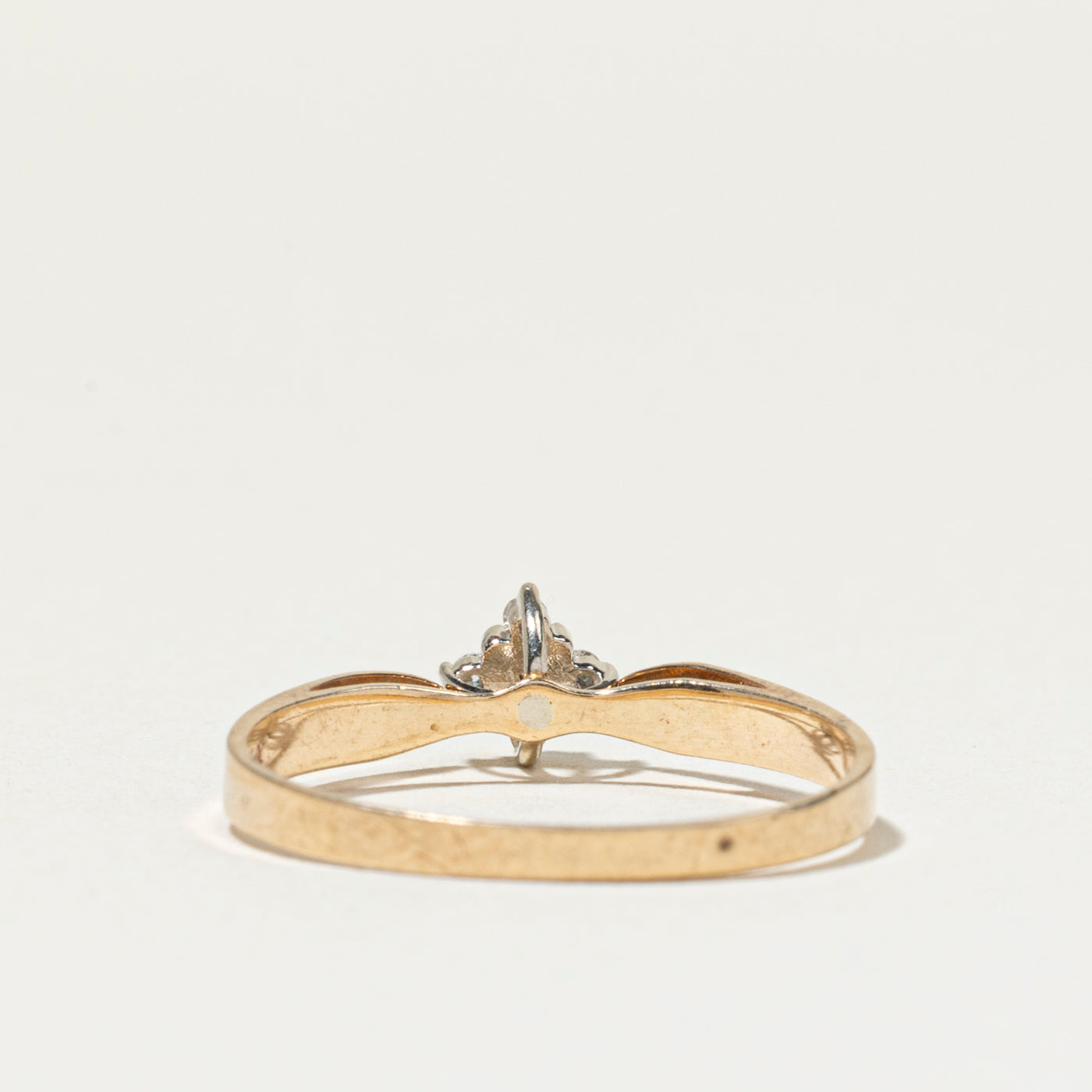 Diamond Petal Cluster Ring | SZ 6