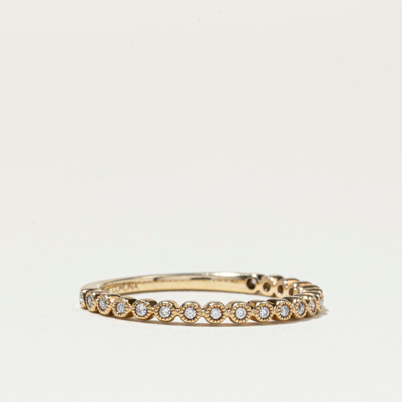 Alliance demi-éternité sertie de diamants festonnés | 1 mm | Taille 6,5