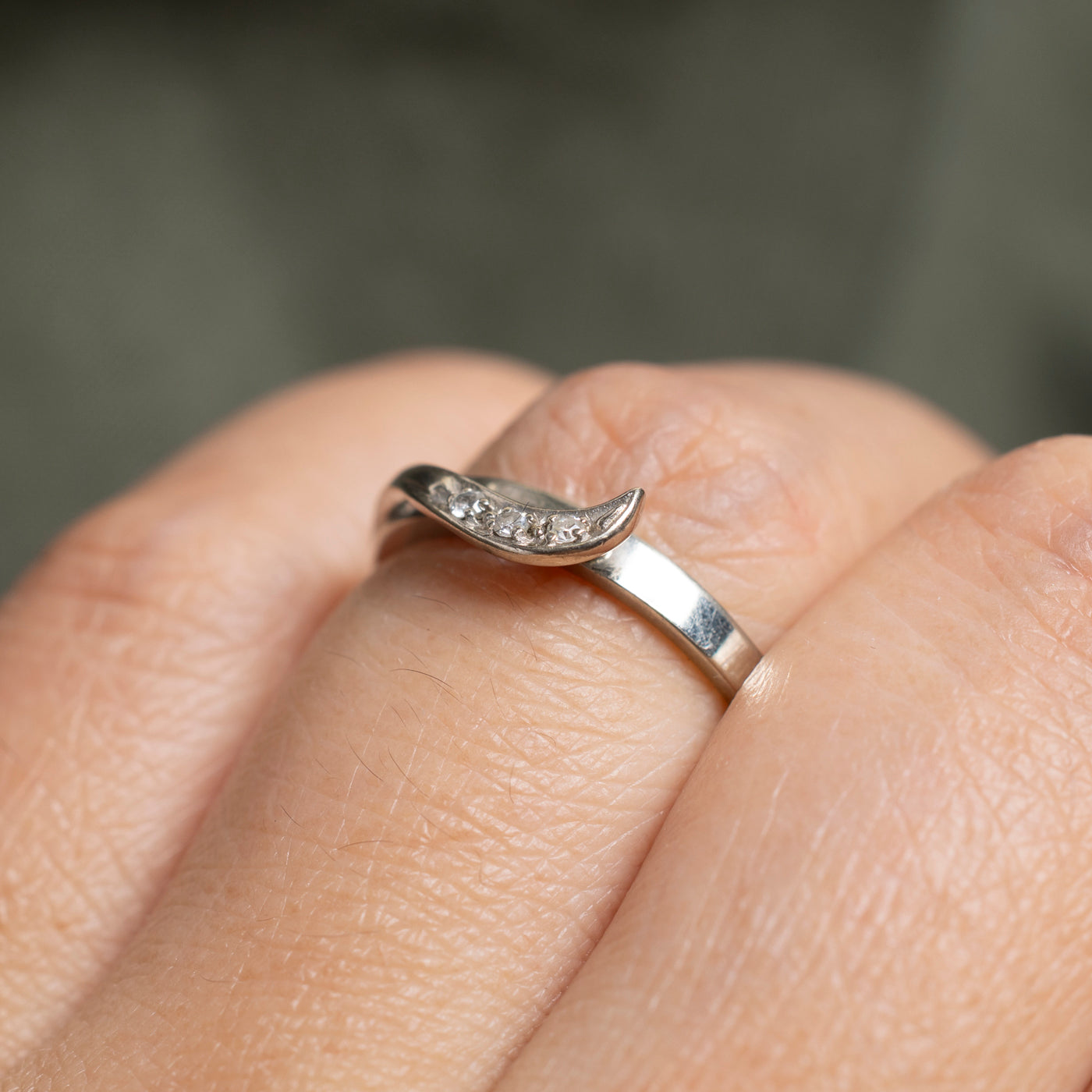 Three Stone Diamond Wave Ring | SZ 5.75