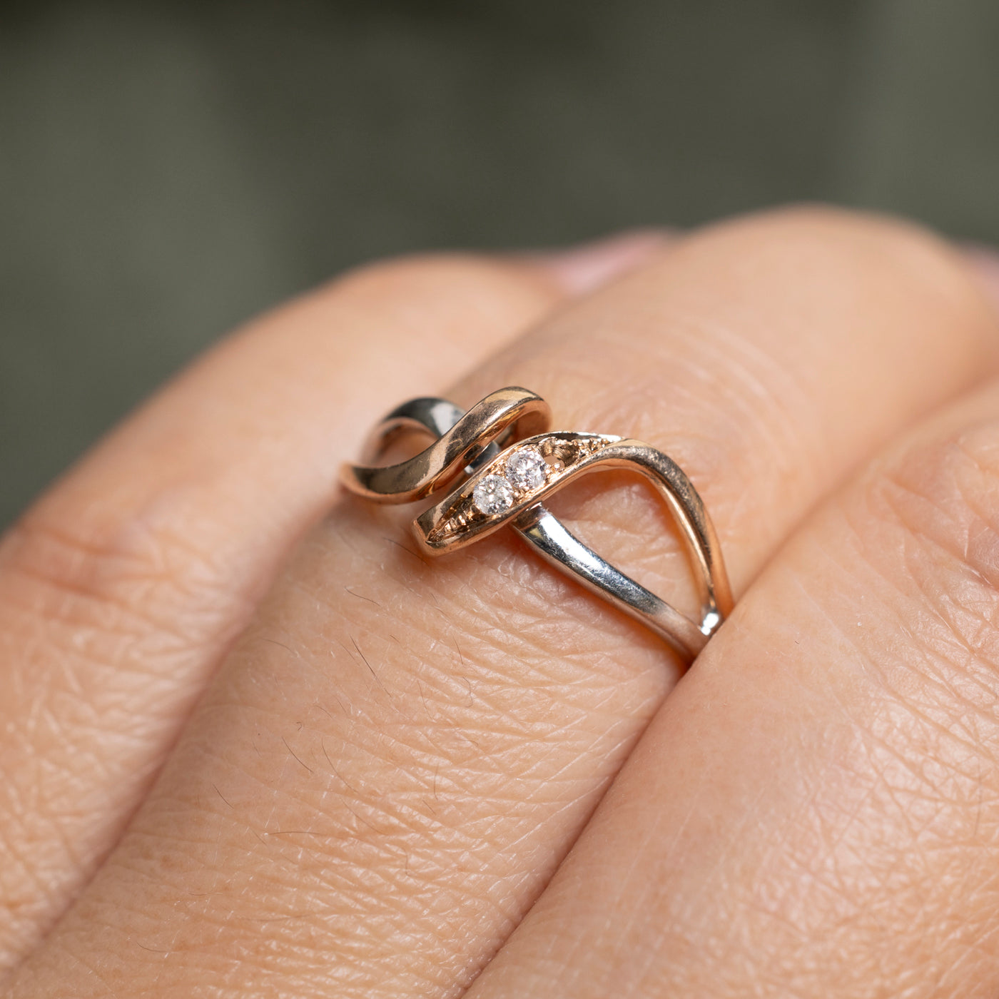 Two Tone Gold Diamond Twisted Ring | SZ 4.25