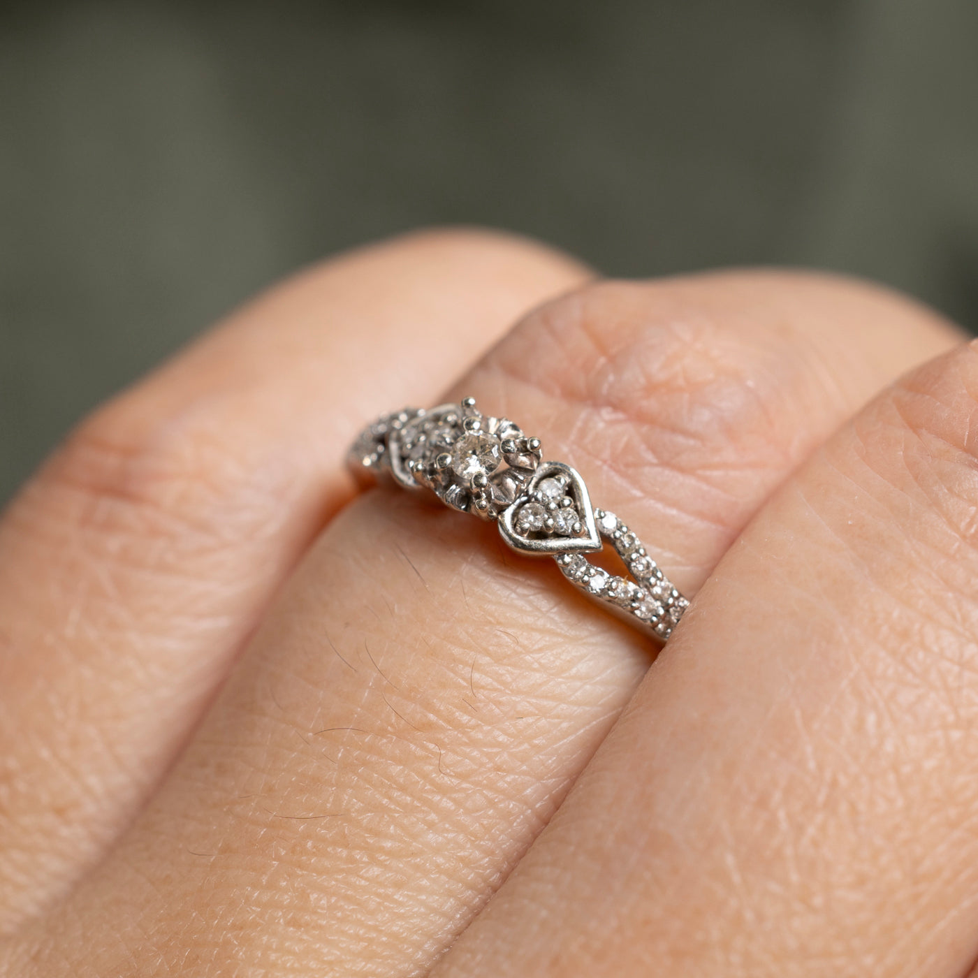 Illusion Set Diamond Heart Accented Ring | SZ 6.25