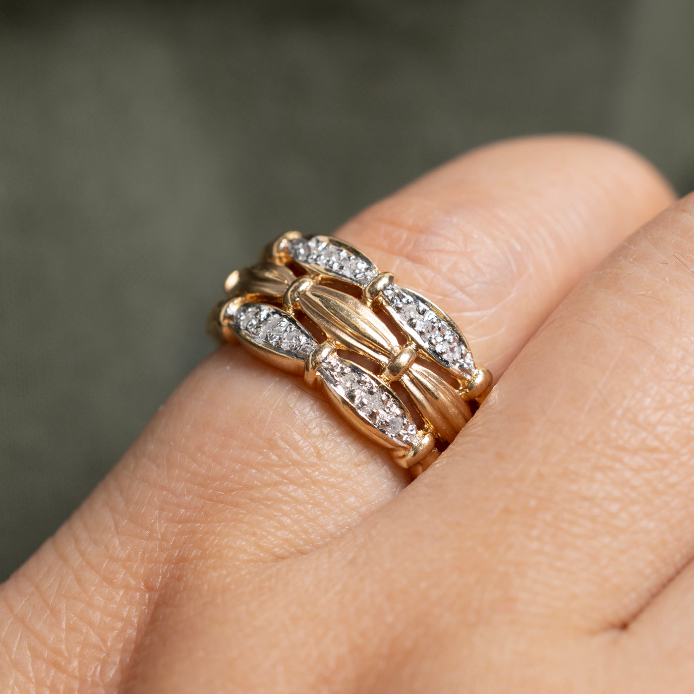Pave Set Diamond Textured Ring | SZ 4.75