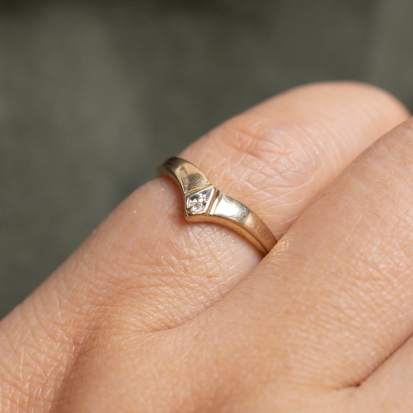 Diamond Chevron Ring | SZ 4