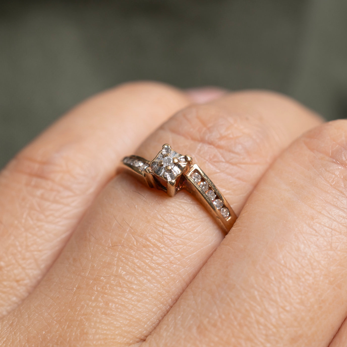 Illusion Set Diamond Bypass Ring | SZ 6.75