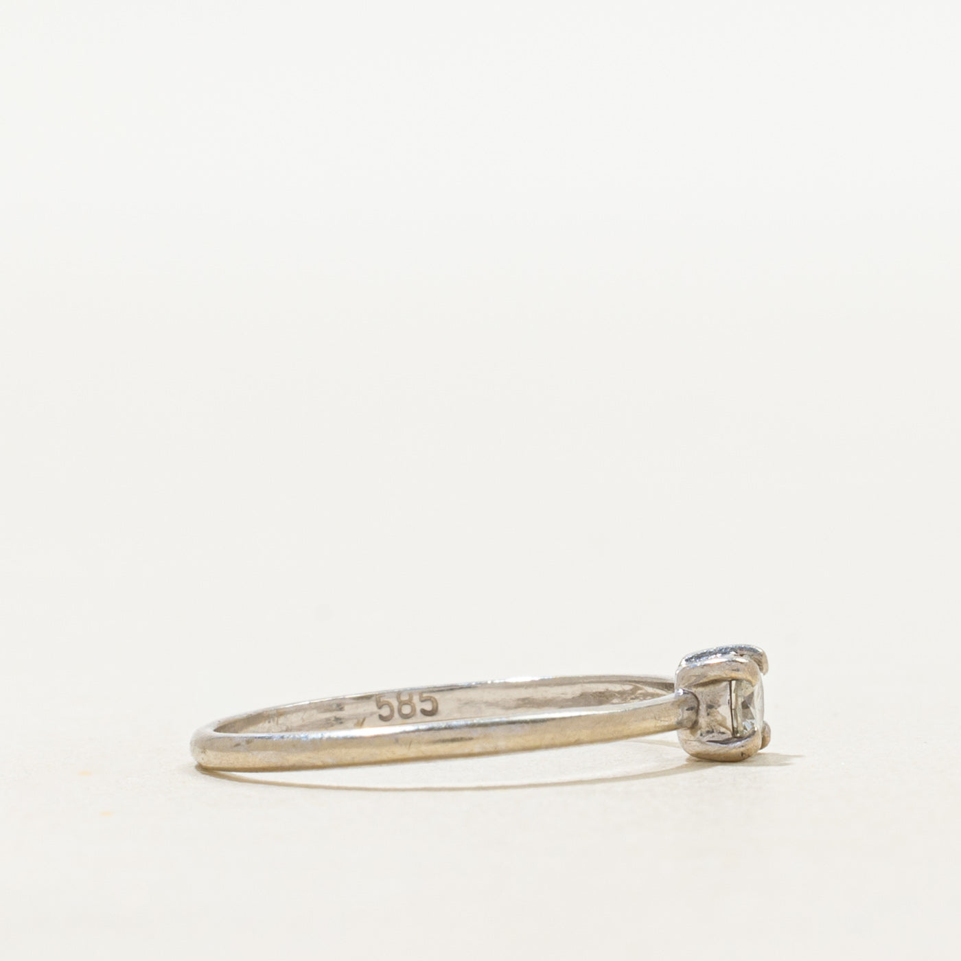 Solitaire Diamond Petite Ring | SZ 4.25