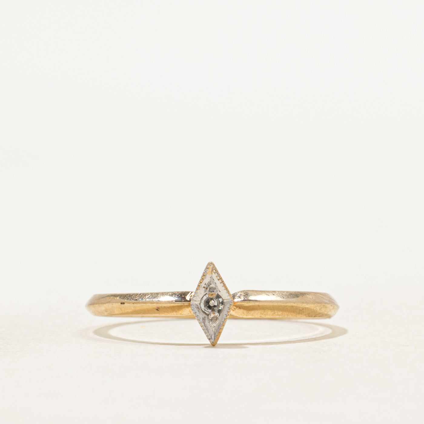 Diamond Knife Edge Petite Ring | SZ 6