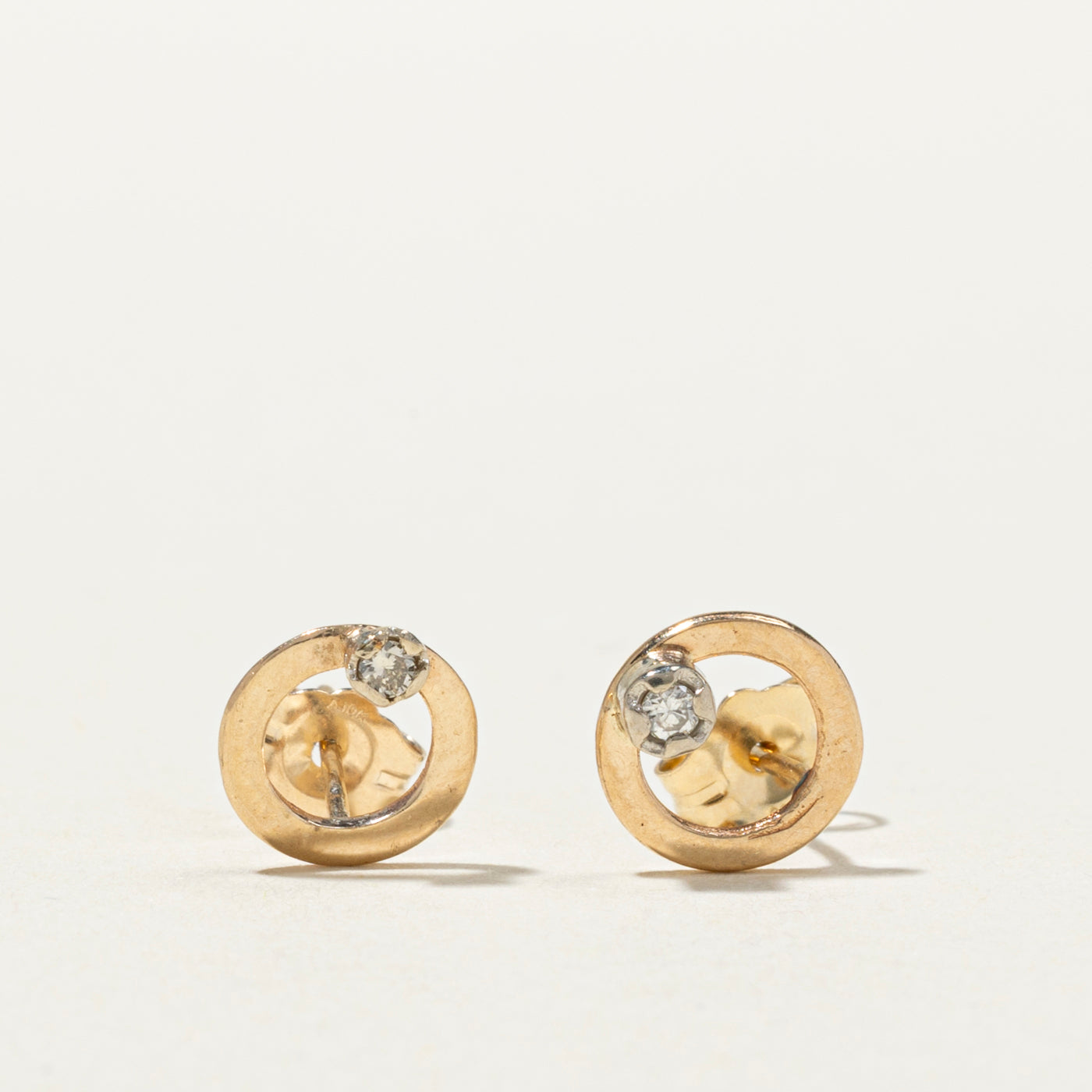10K Diamond Open Circle Stud Earrings | 0.02ctw
