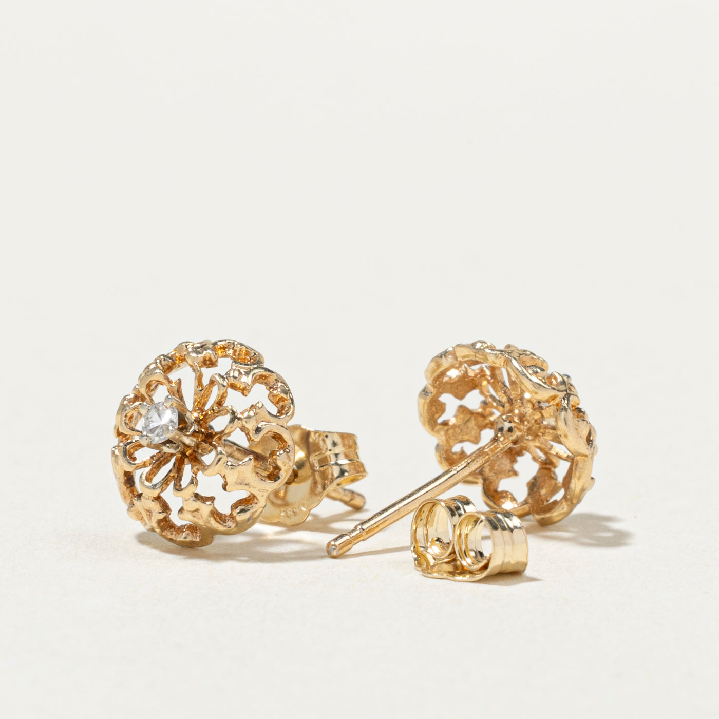 14K Diamond Textured Openwork Circle Stud Earrings | 0.05ctw