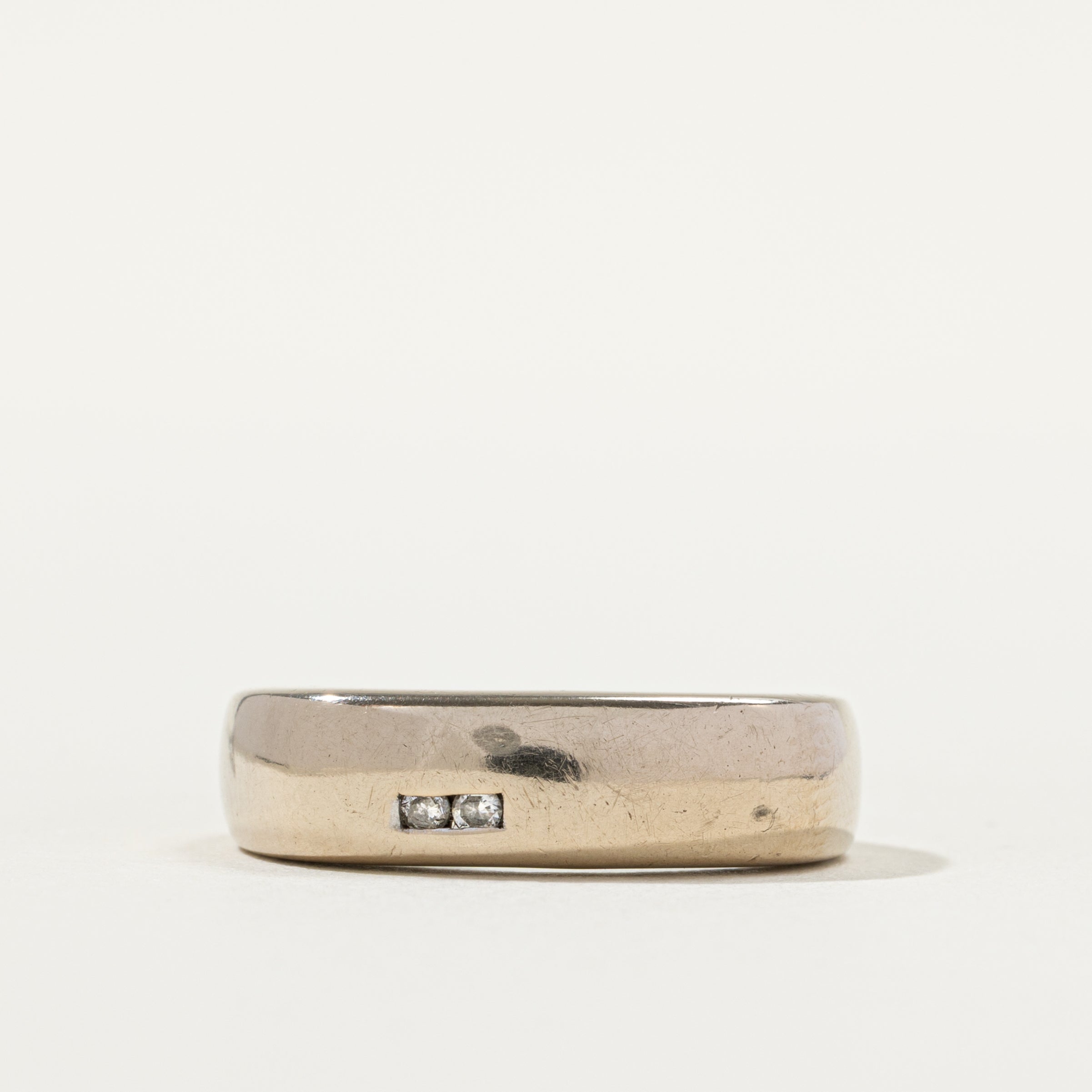Bague sertie de deux diamants en canal | Taille 8.0 |